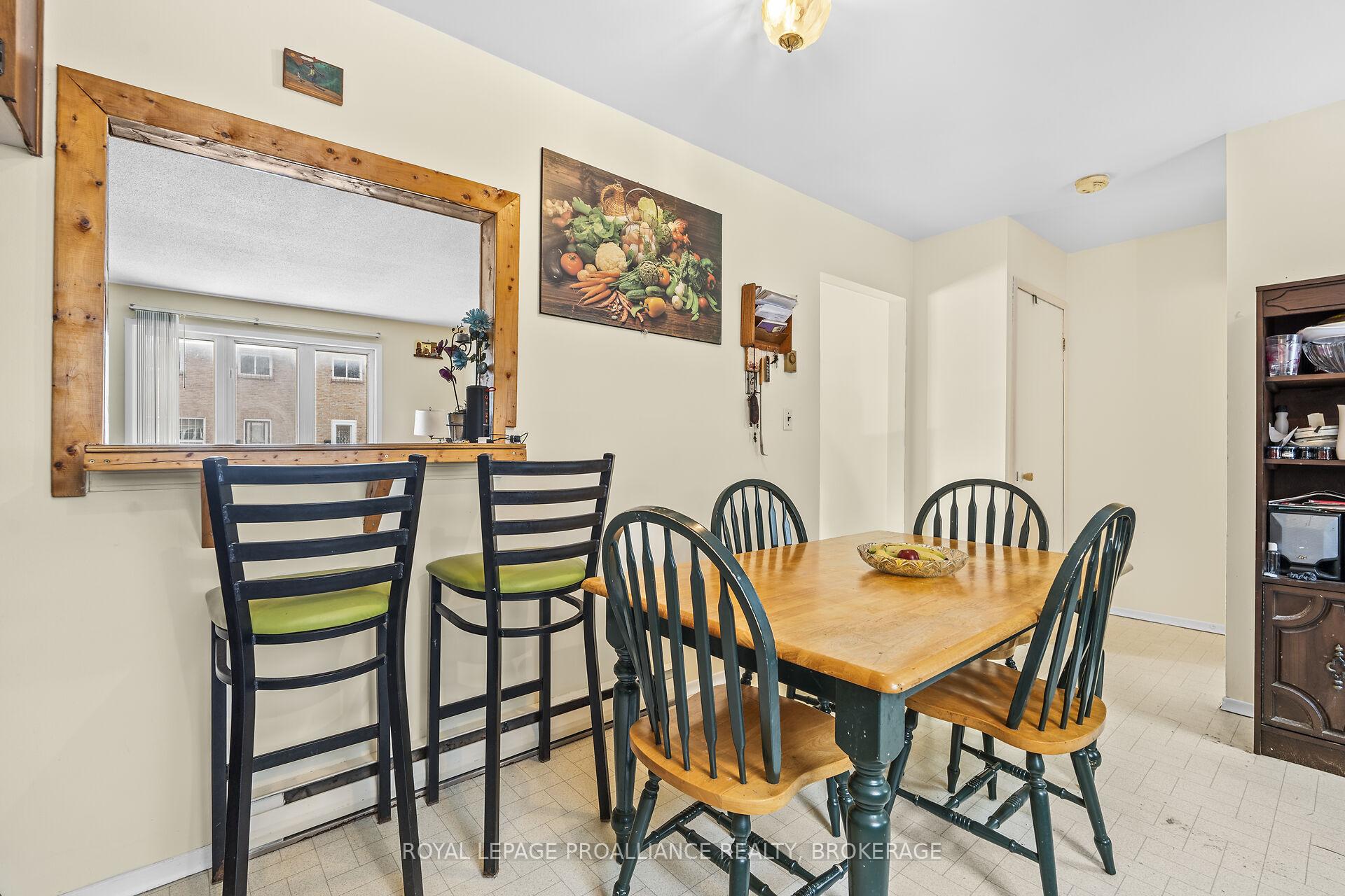Photo 13 of 7 Rosemund Crescent, Kingston, West of Sir John A. Blvd — HOMEH