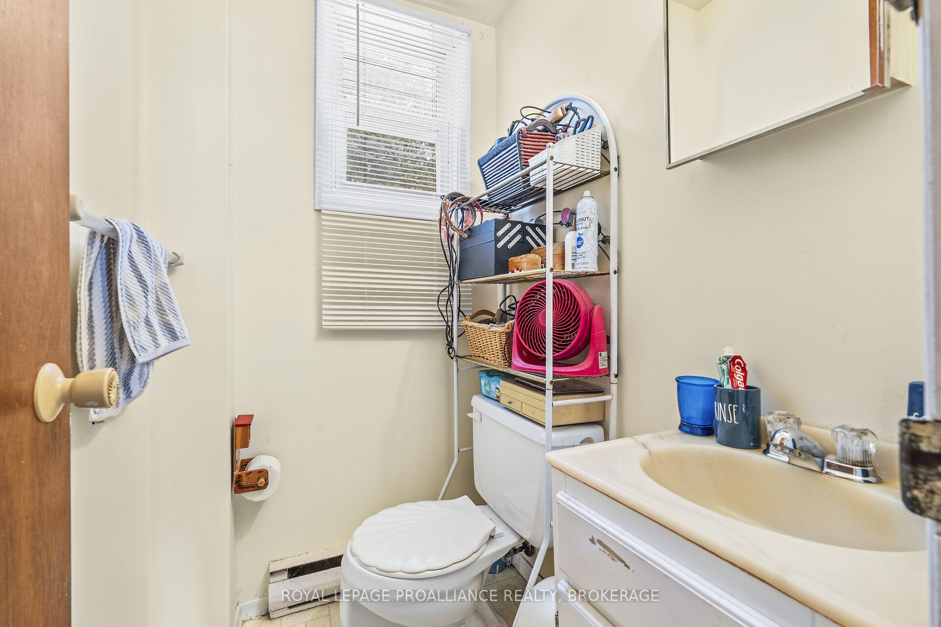 Photo 16 of 7 Rosemund Crescent, Kingston, West of Sir John A. Blvd — HOMEH