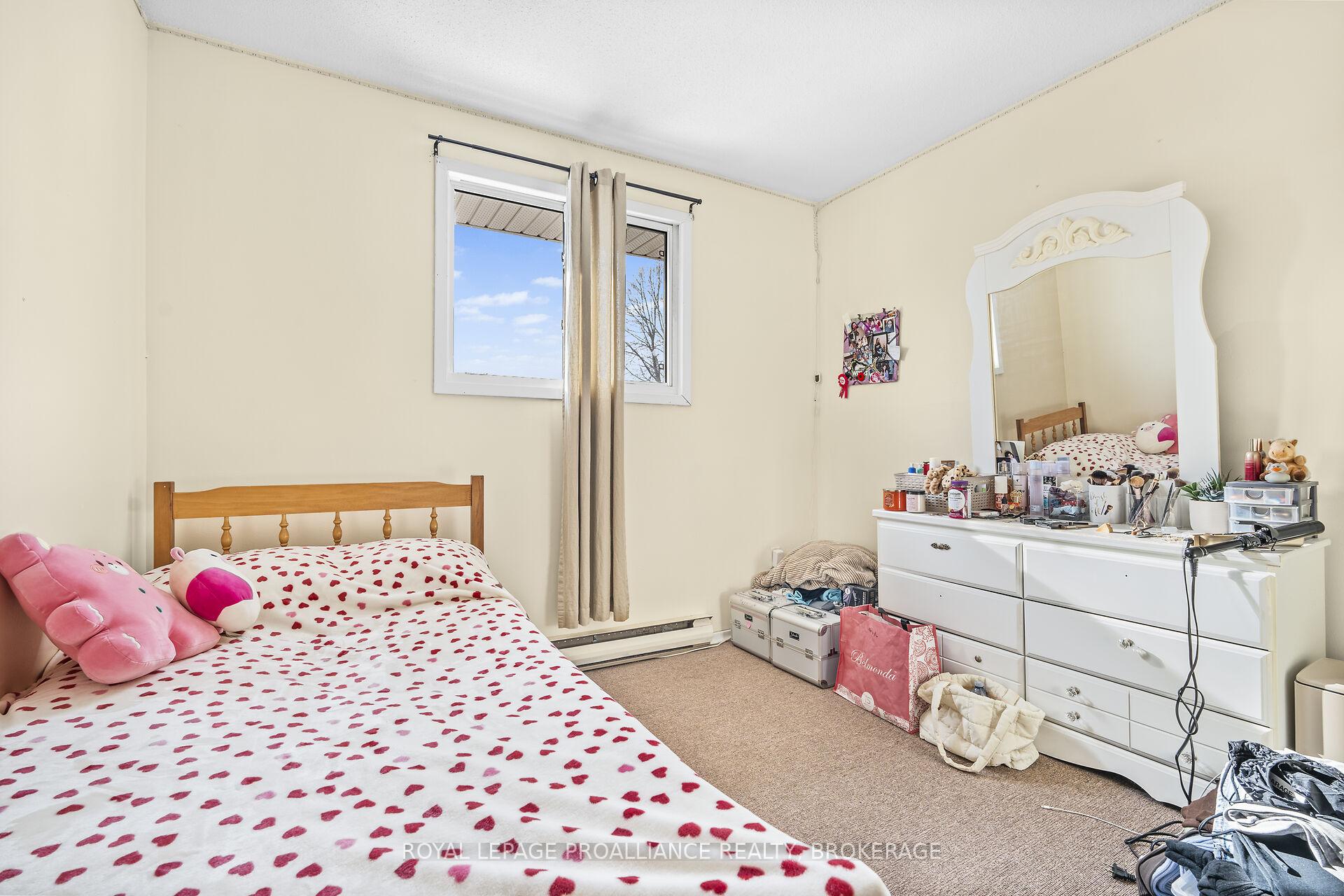 Photo 30 of 7 Rosemund Crescent, Kingston, West of Sir John A. Blvd — HOMEH