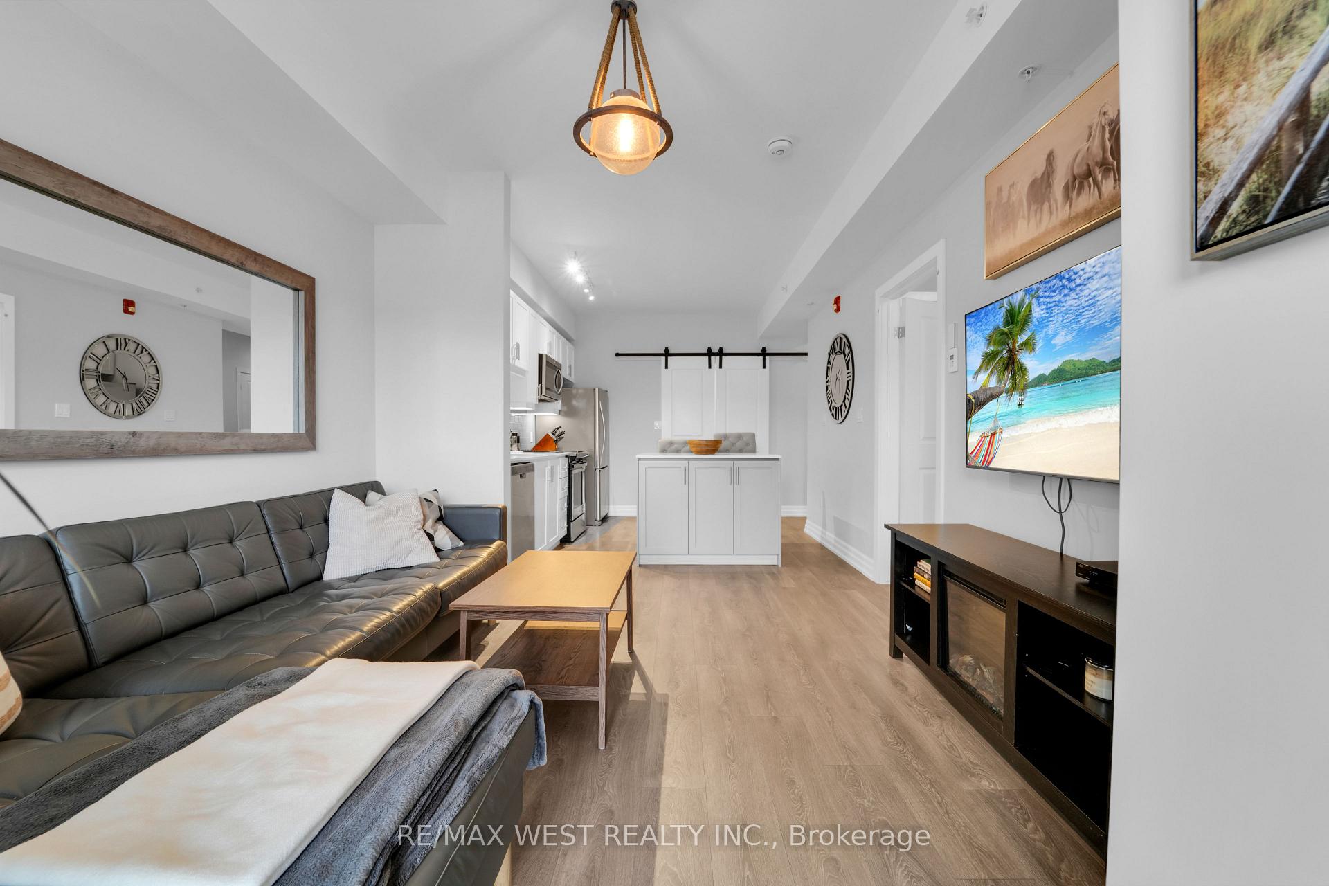 Photo 3 of Unit 214, 4040 Upper Middle Road, Burlington, Tansley — HOMEH