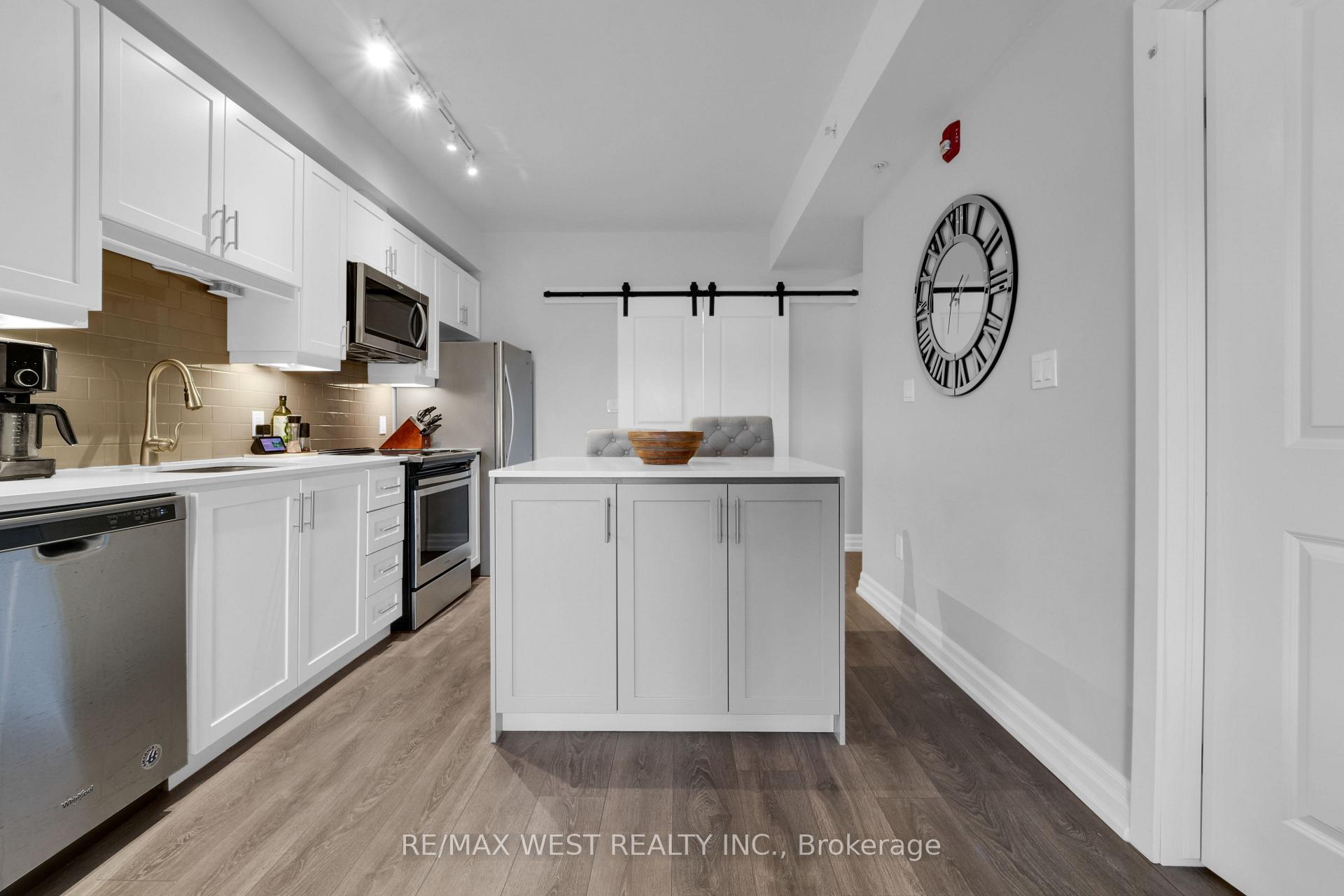 Photo 8 of Unit 214, 4040 Upper Middle Road, Burlington, Tansley — HOMEH