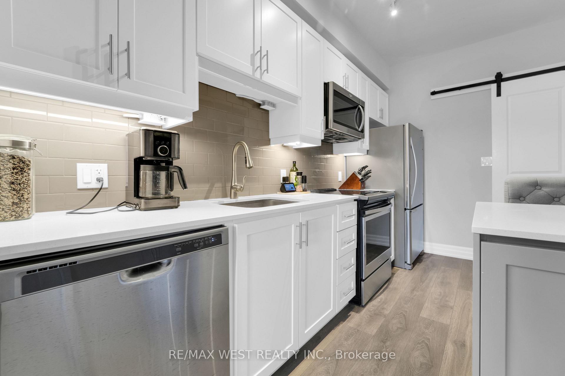 Photo 9 of Unit 214, 4040 Upper Middle Road, Burlington, Tansley — HOMEH
