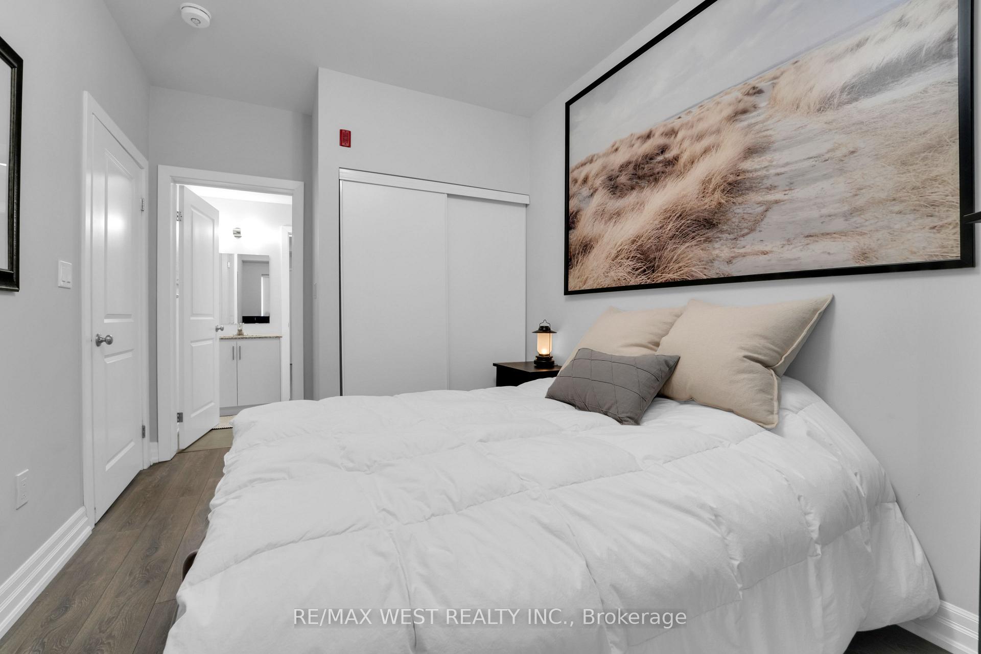 Photo 13 of Unit 214, 4040 Upper Middle Road, Burlington, Tansley — HOMEH