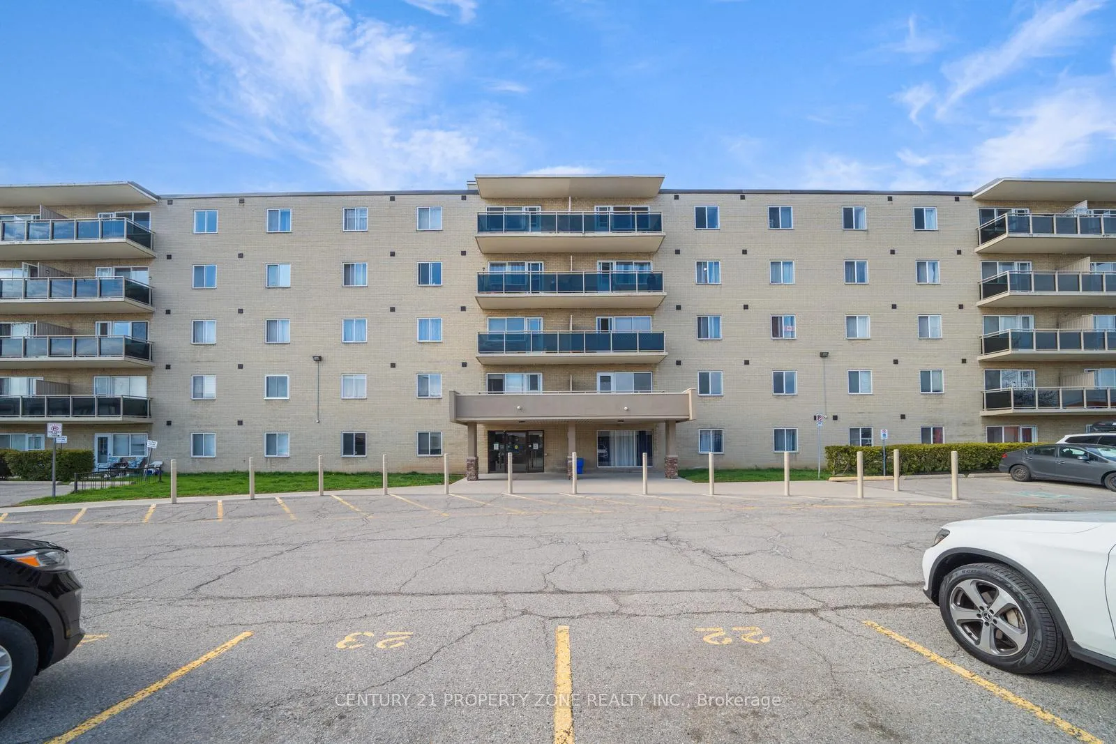 Photo 1 of Unit 411, 936 Glen Street, Oshawa, Lakeview — HOMEH