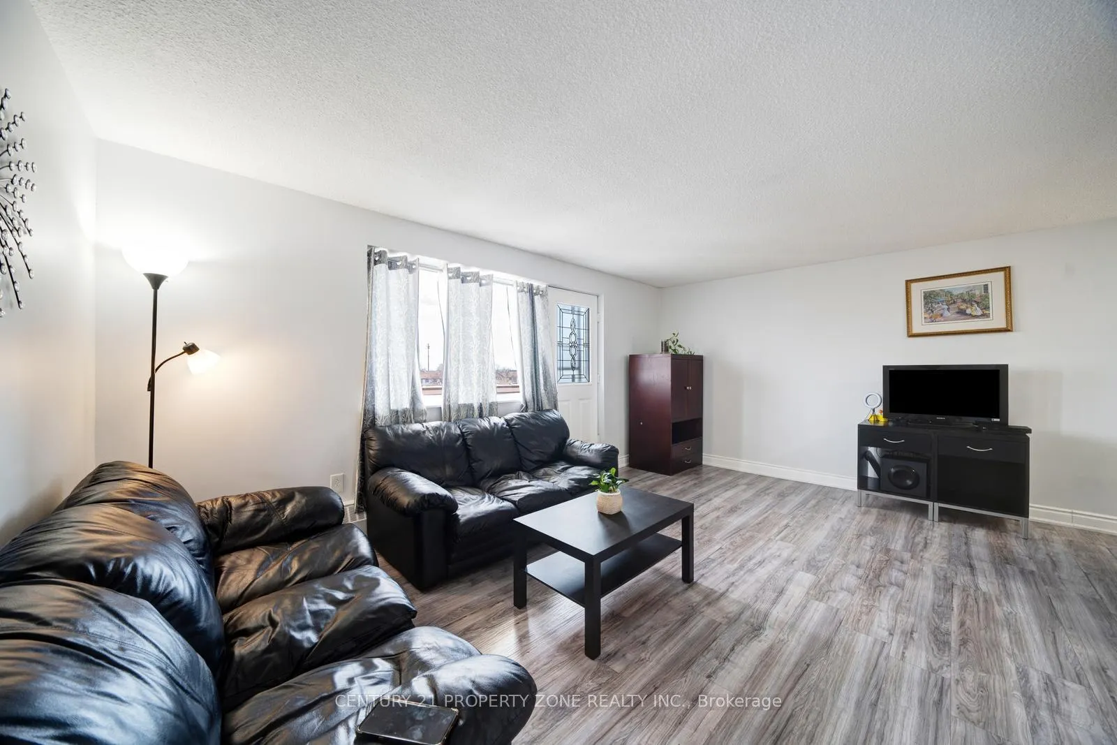 Photo 14 of Unit 411, 936 Glen Street, Oshawa, Lakeview — HOMEH