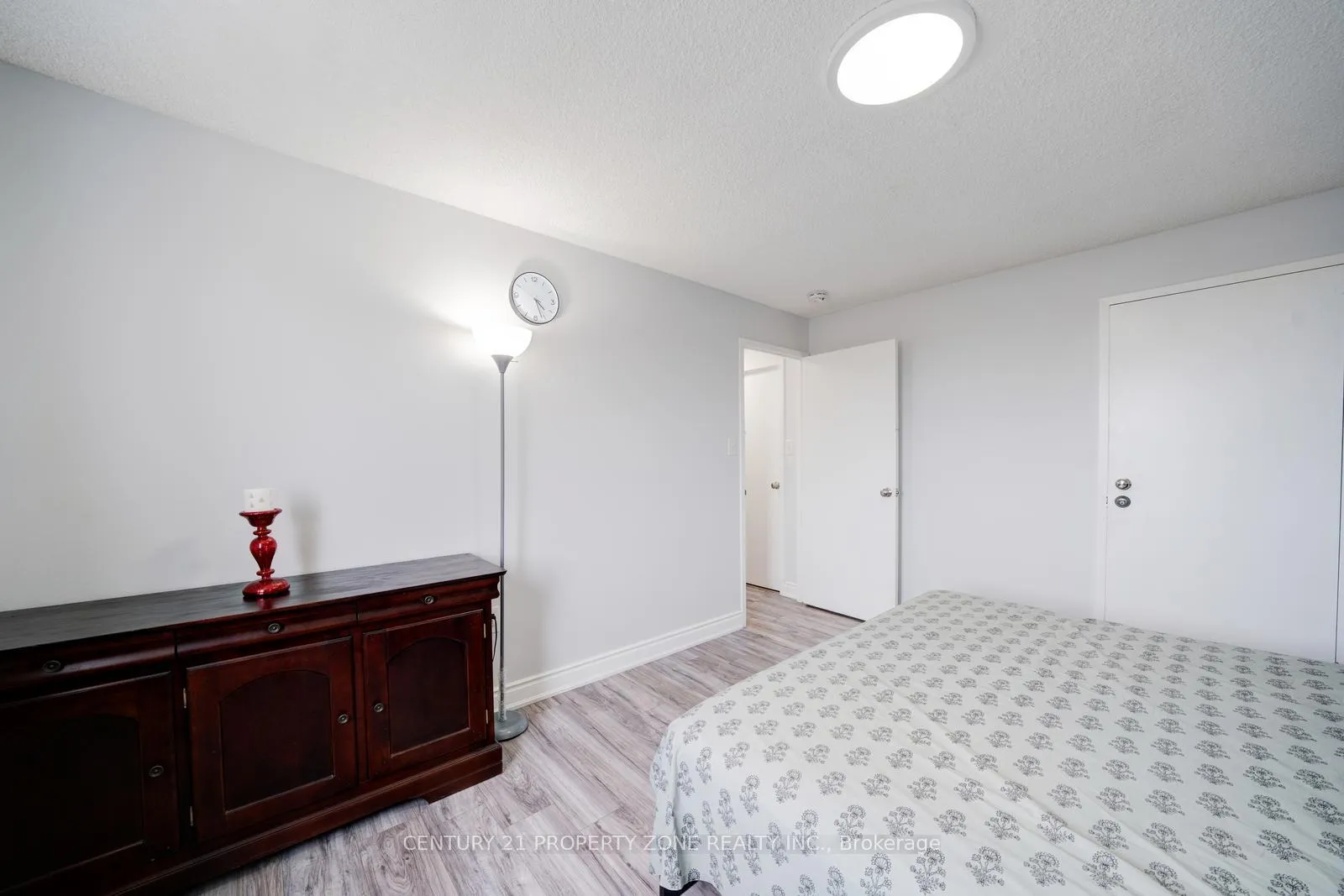 Photo 37 of Unit 411, 936 Glen Street, Oshawa, Lakeview — HOMEH