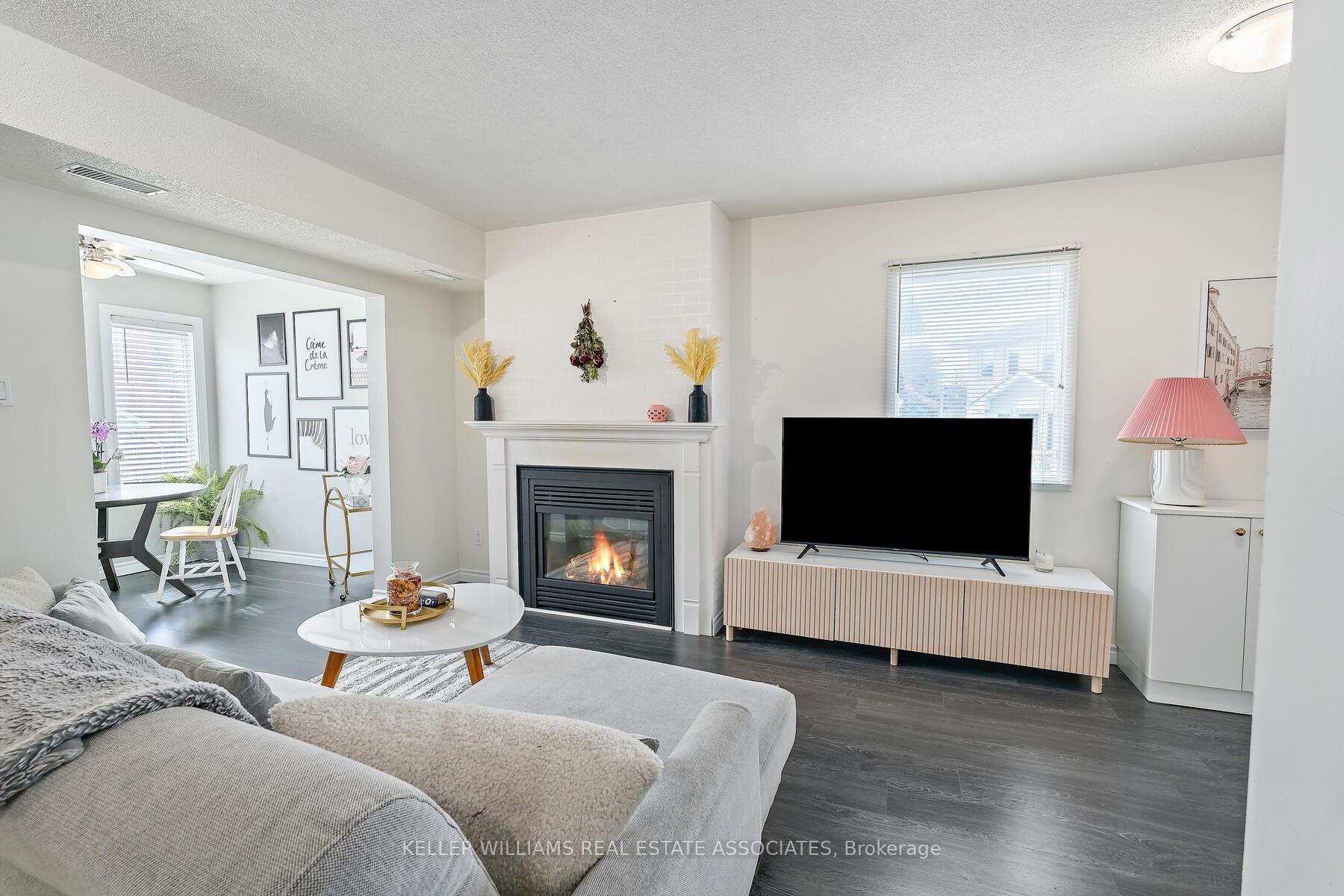 Photo 8 of 20A Wylie Circle, Halton Hills, Georgetown — HOMEH