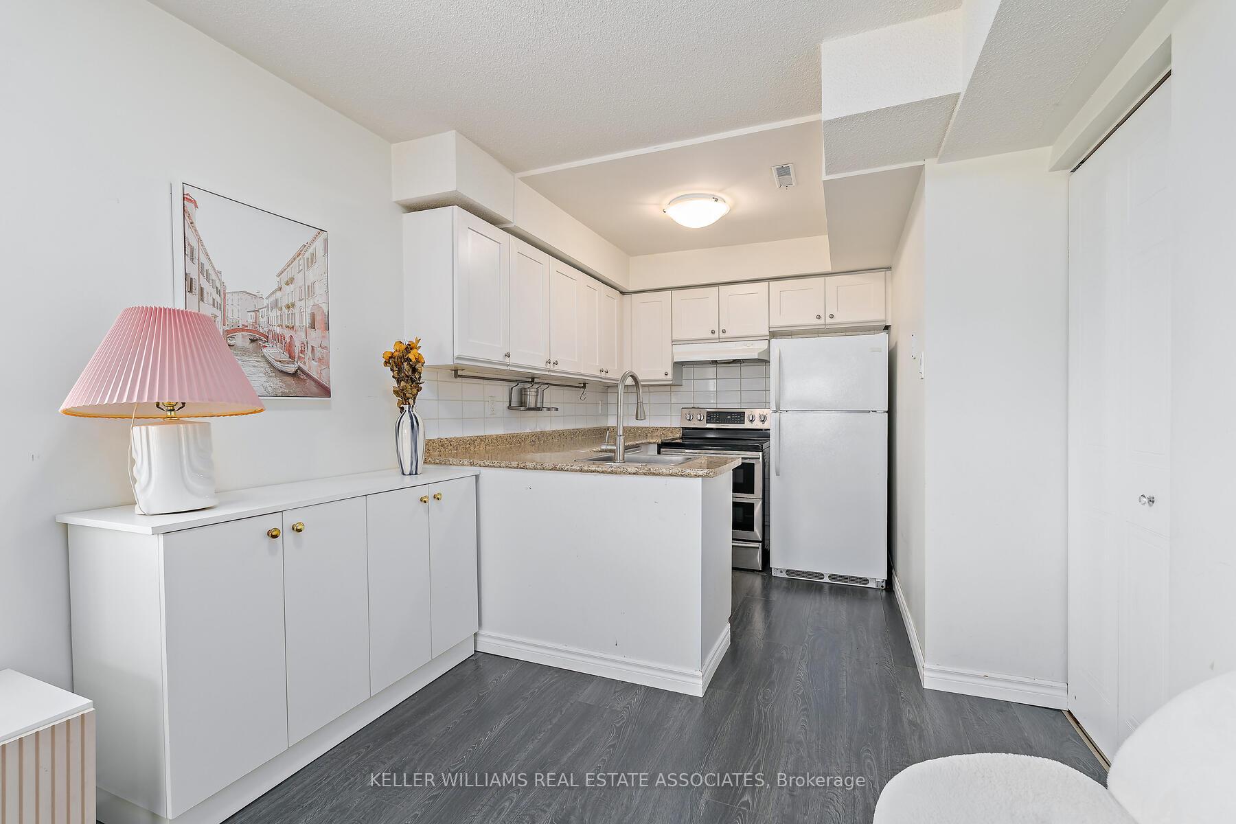 Photo 13 of 20A Wylie Circle, Halton Hills, Georgetown — HOMEH