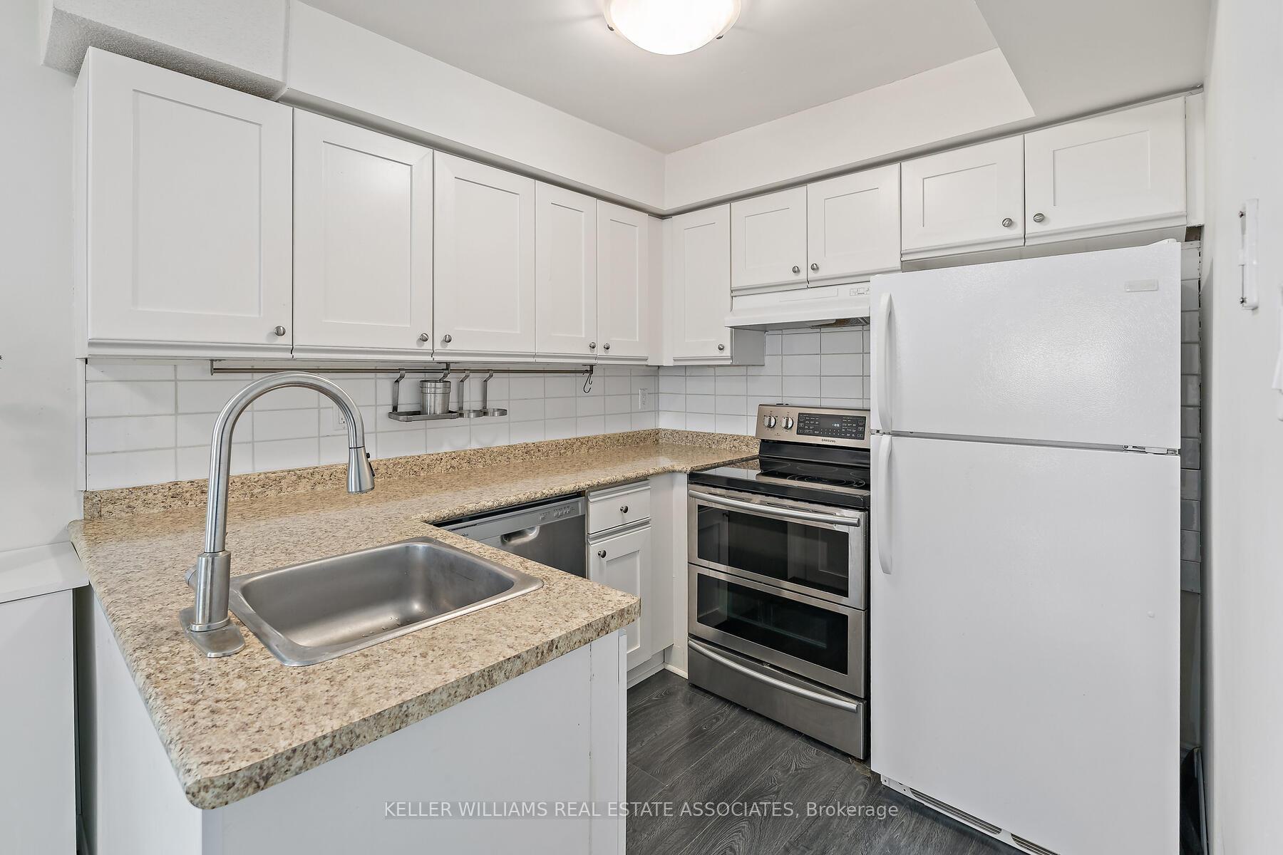 Photo 15 of 20A Wylie Circle, Halton Hills, Georgetown — HOMEH