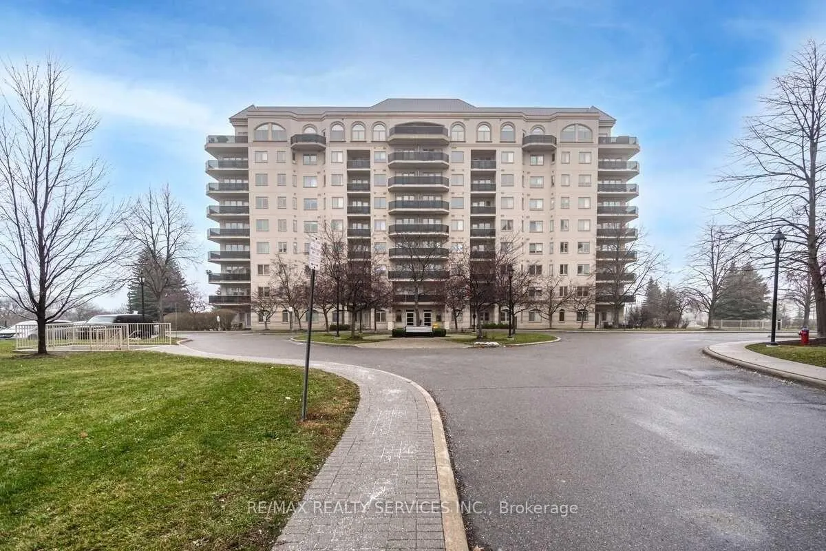 Front of Unit 508, 10 Dayspring Circle