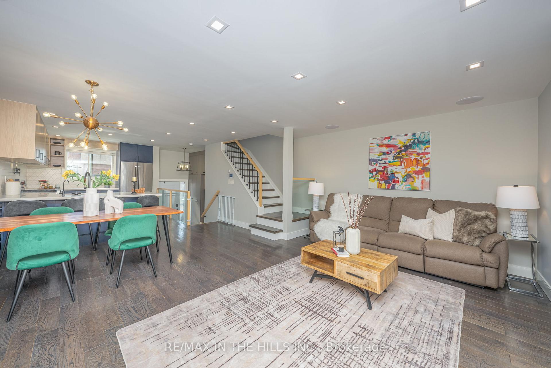 Photo 13 of Unit 14, 1532 Sixth Line, Oakville, College Park — HOMEH