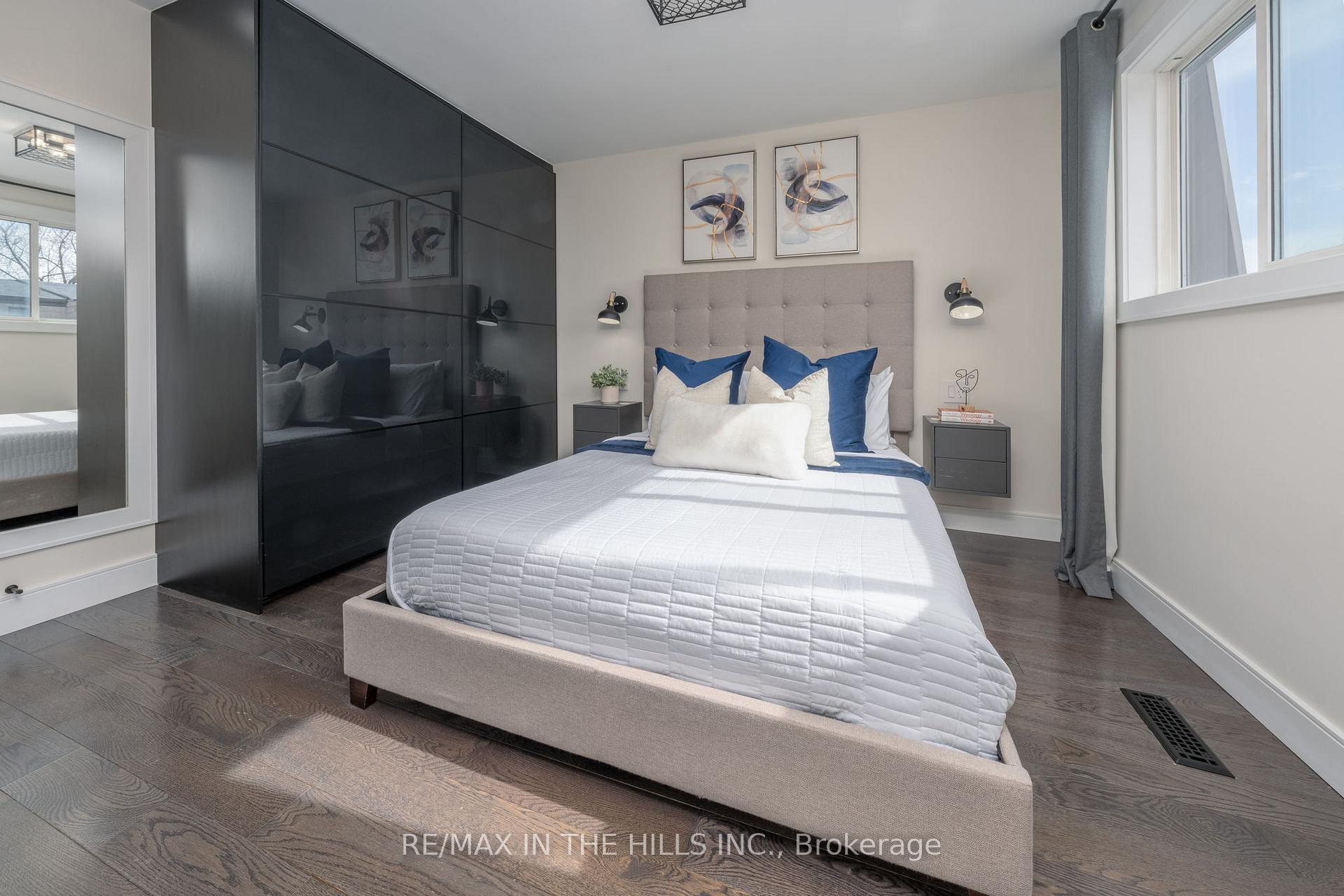 Photo 19 of Unit 14, 1532 Sixth Line, Oakville, College Park — HOMEH