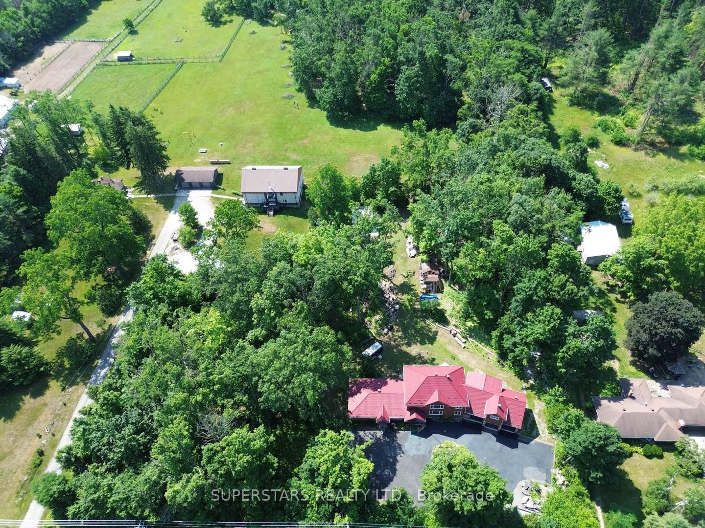 Photo 3 of 1075 Big Bay Point Road, Barrie, Rural Barrie Southeast — HOMEH