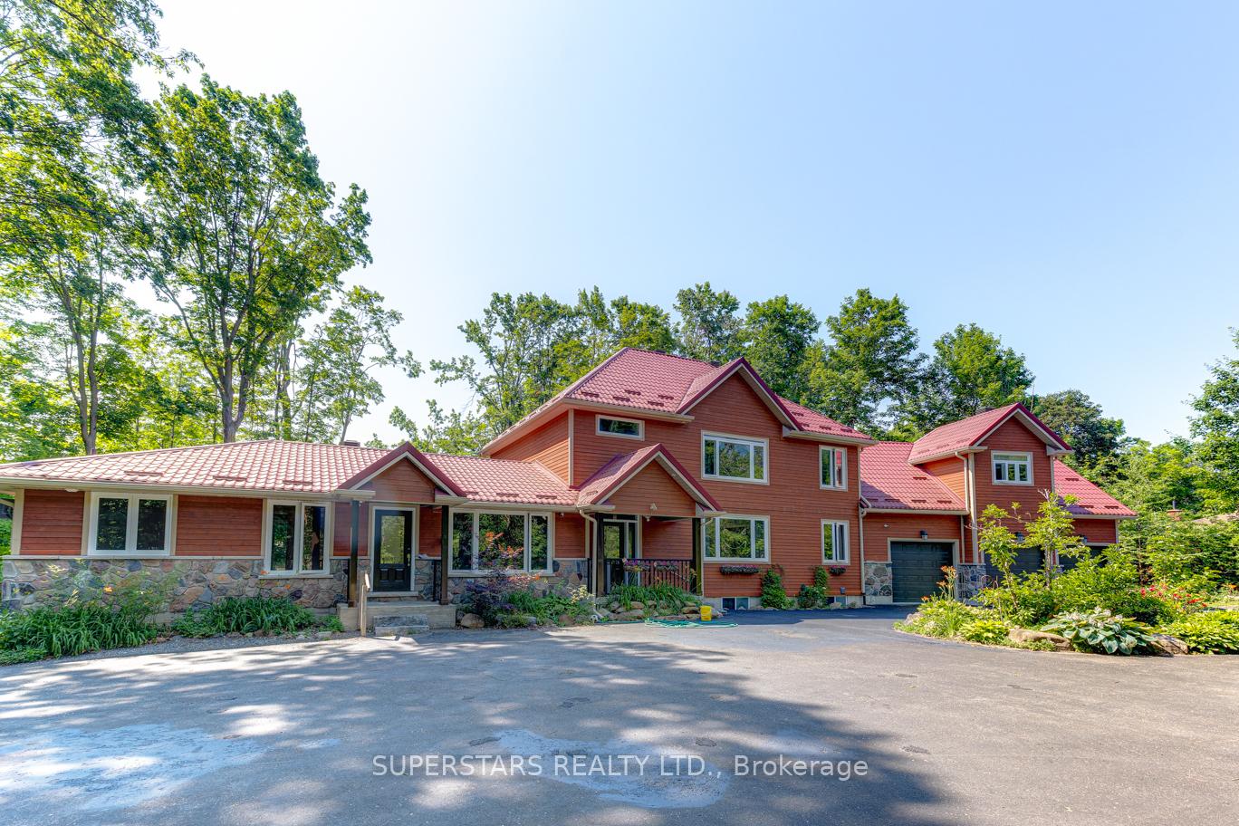 Photo 5 of 1075 Big Bay Point Road, Barrie, Rural Barrie Southeast — HOMEH