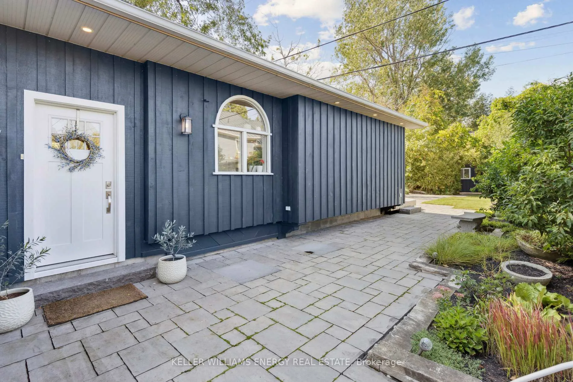 Photo 25 of 141 Cedar Crest Beach Road, Clarington, Bowmanville — HOMEH