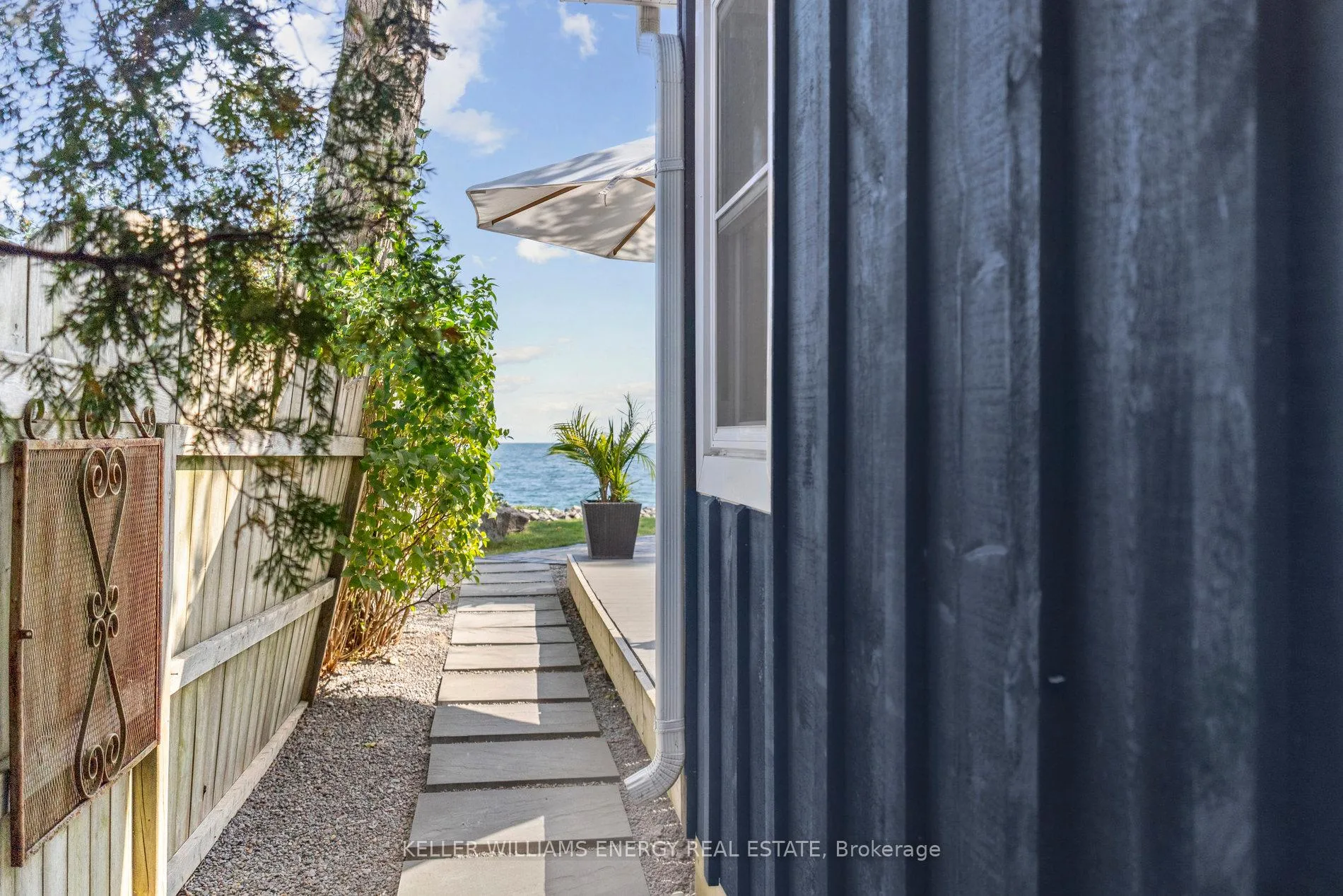 Photo 34 of 141 Cedar Crest Beach Road, Clarington, Bowmanville — HOMEH