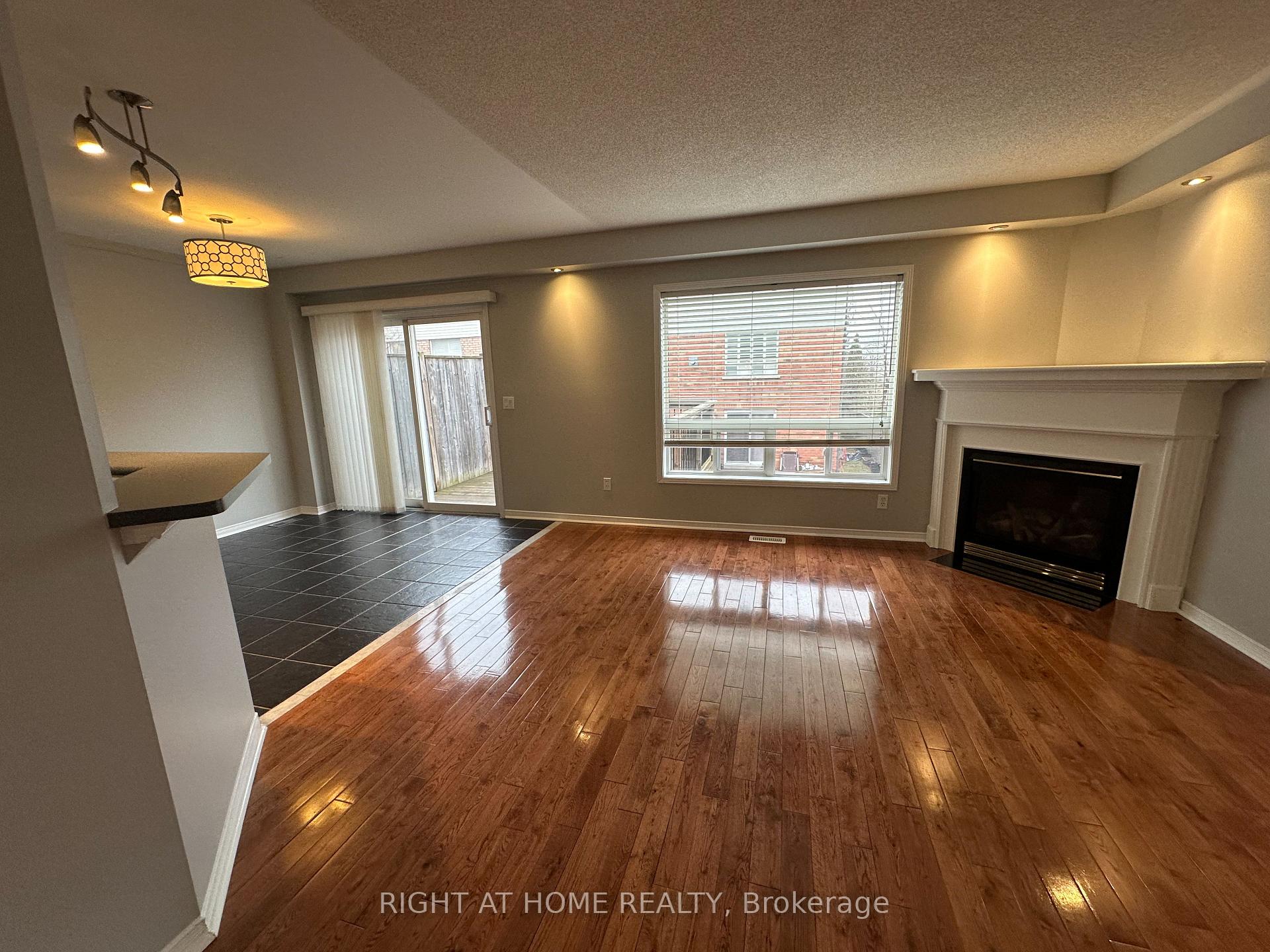 Photo 8 of 103 Millcliff Circle, Aurora, Aurora Grove — HOMEH