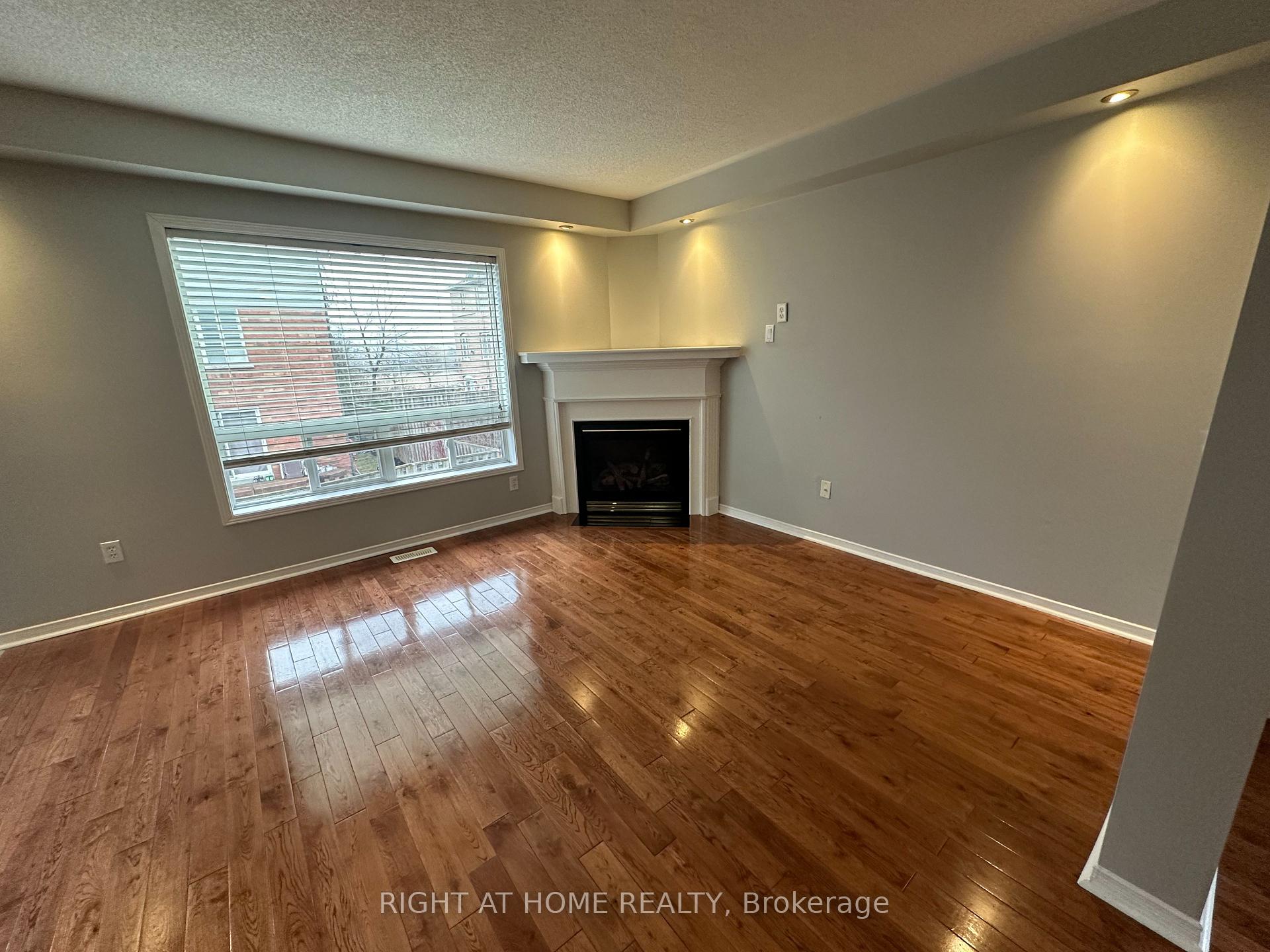 Photo 9 of 103 Millcliff Circle, Aurora, Aurora Grove — HOMEH