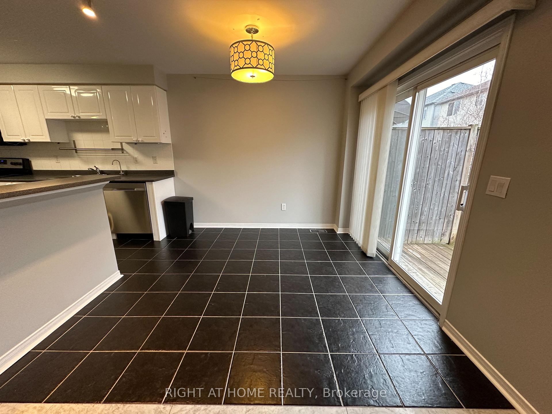 Photo 11 of 103 Millcliff Circle, Aurora, Aurora Grove — HOMEH
