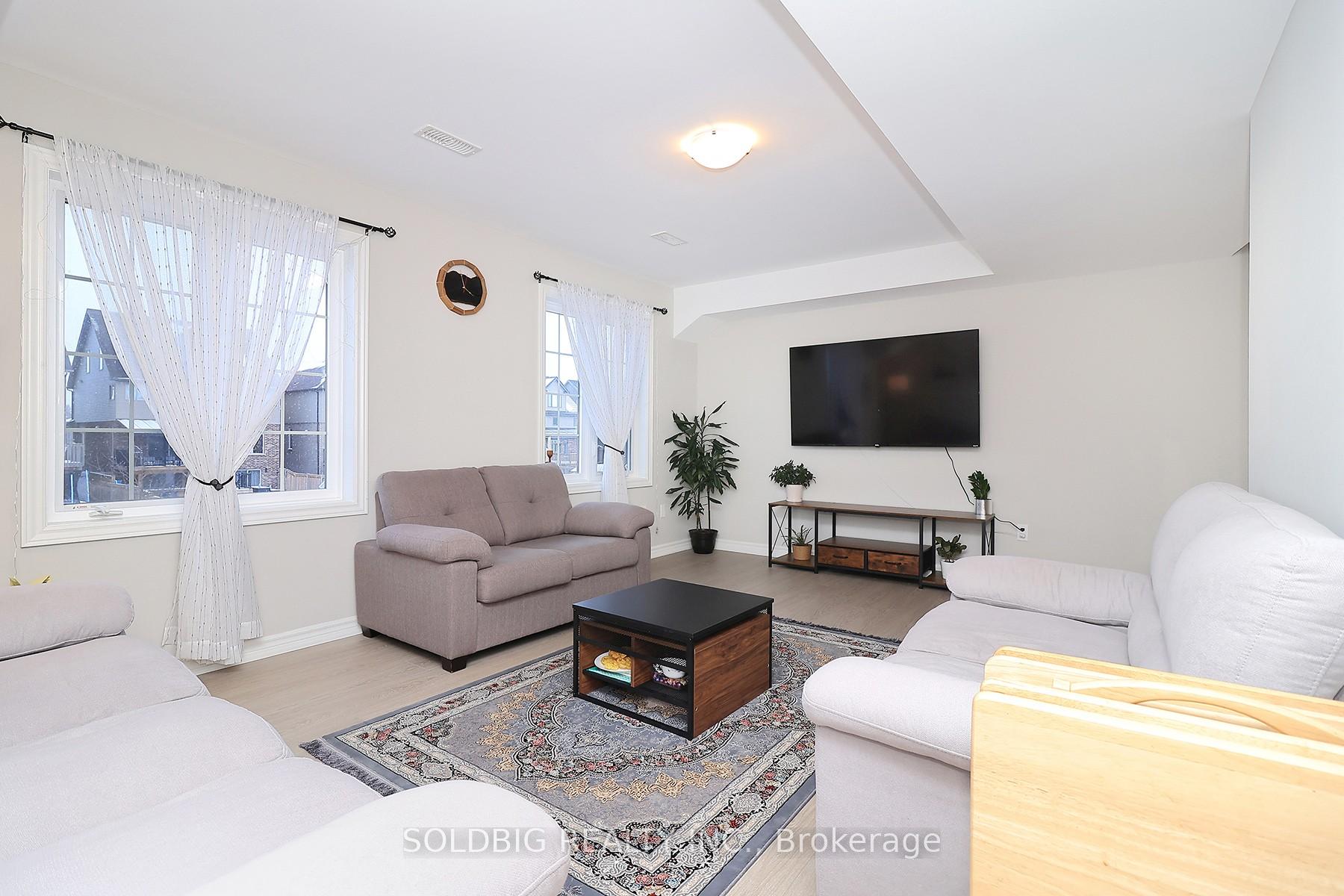 Photo 4 of 85 Mullin Drive, Guelph, Victoria North — HOMEH