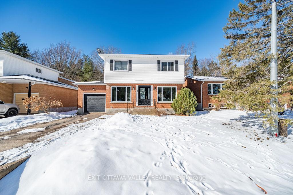 Photo 1 of 8 Sumac Court, Deep River, Deep River — HOMEH