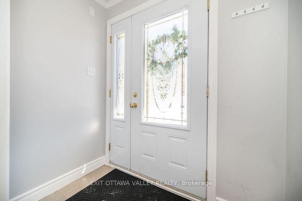 Photo 4 of 8 Sumac Court, Deep River, Deep River — HOMEH
