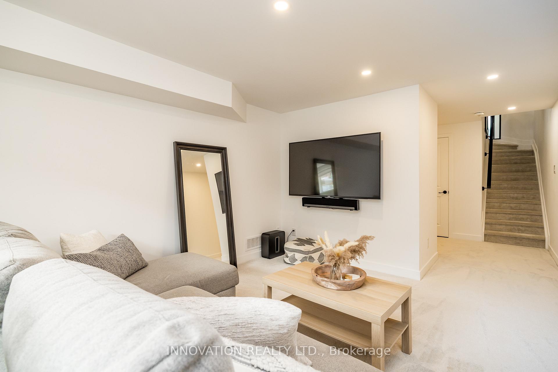Photo 34 of 832 Chipping Circle, Ottawa, Riverside South/Gloucester Glen — HOMEH