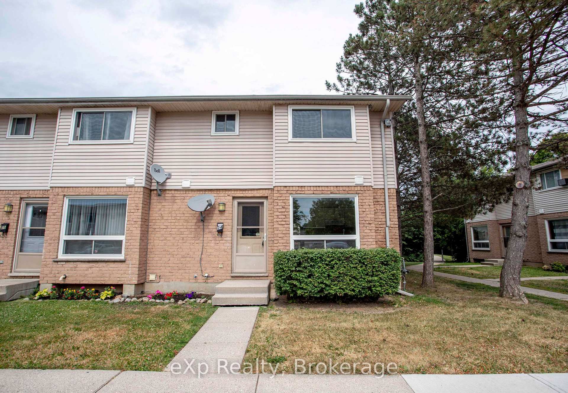 Photo 2 of Unit 24, 550 Second Street, London, East H — HOMEH
