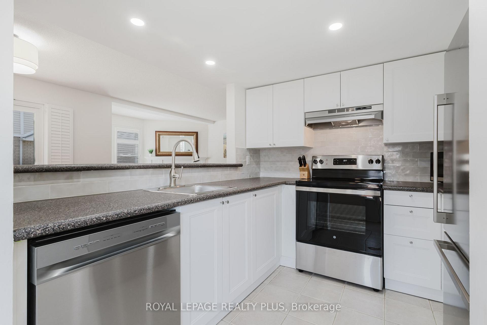 Photo 11 of Unit 53, 2530 Northampton Boulevard, Burlington, Headon — HOMEH