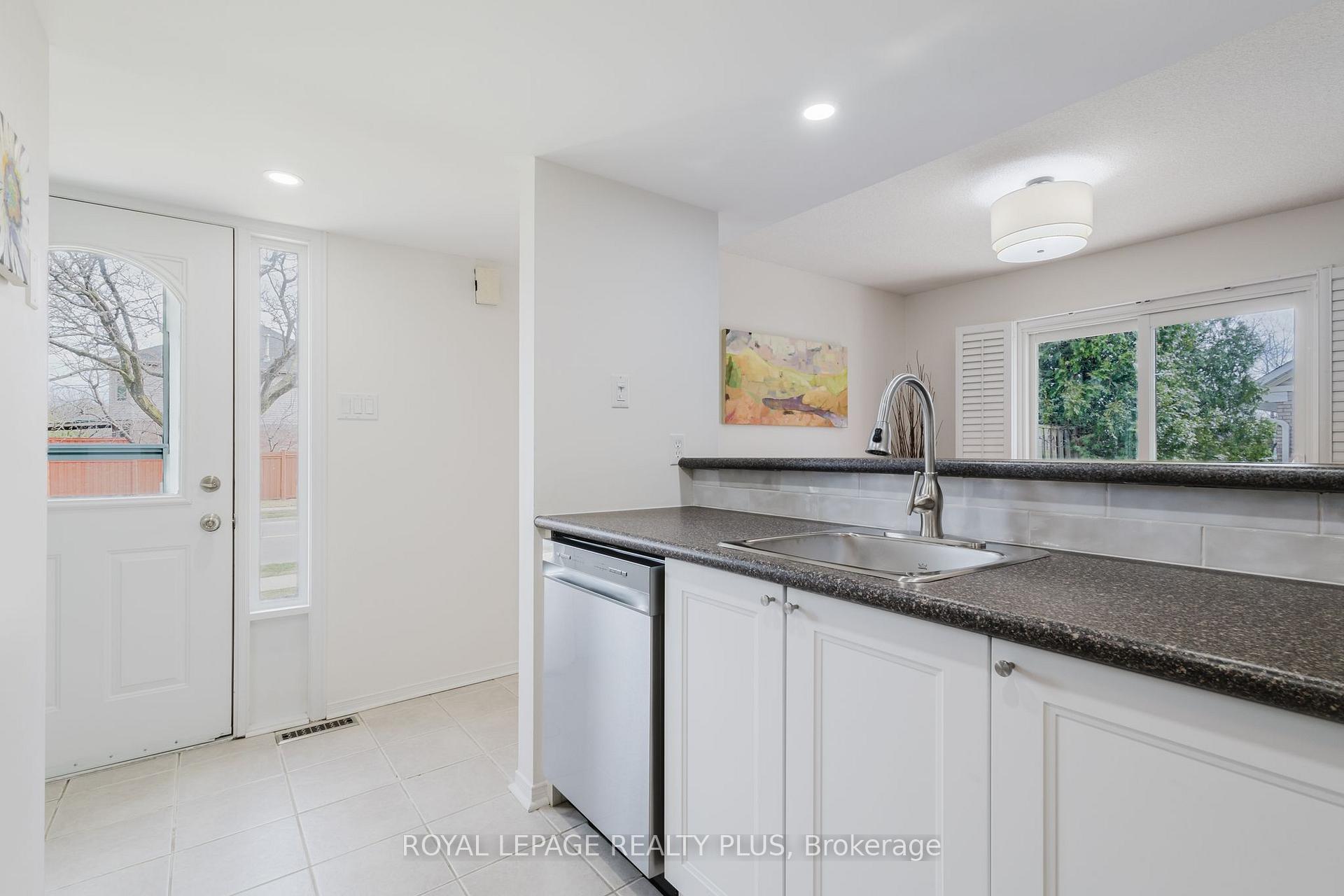 Photo 14 of Unit 53, 2530 Northampton Boulevard, Burlington, Headon — HOMEH