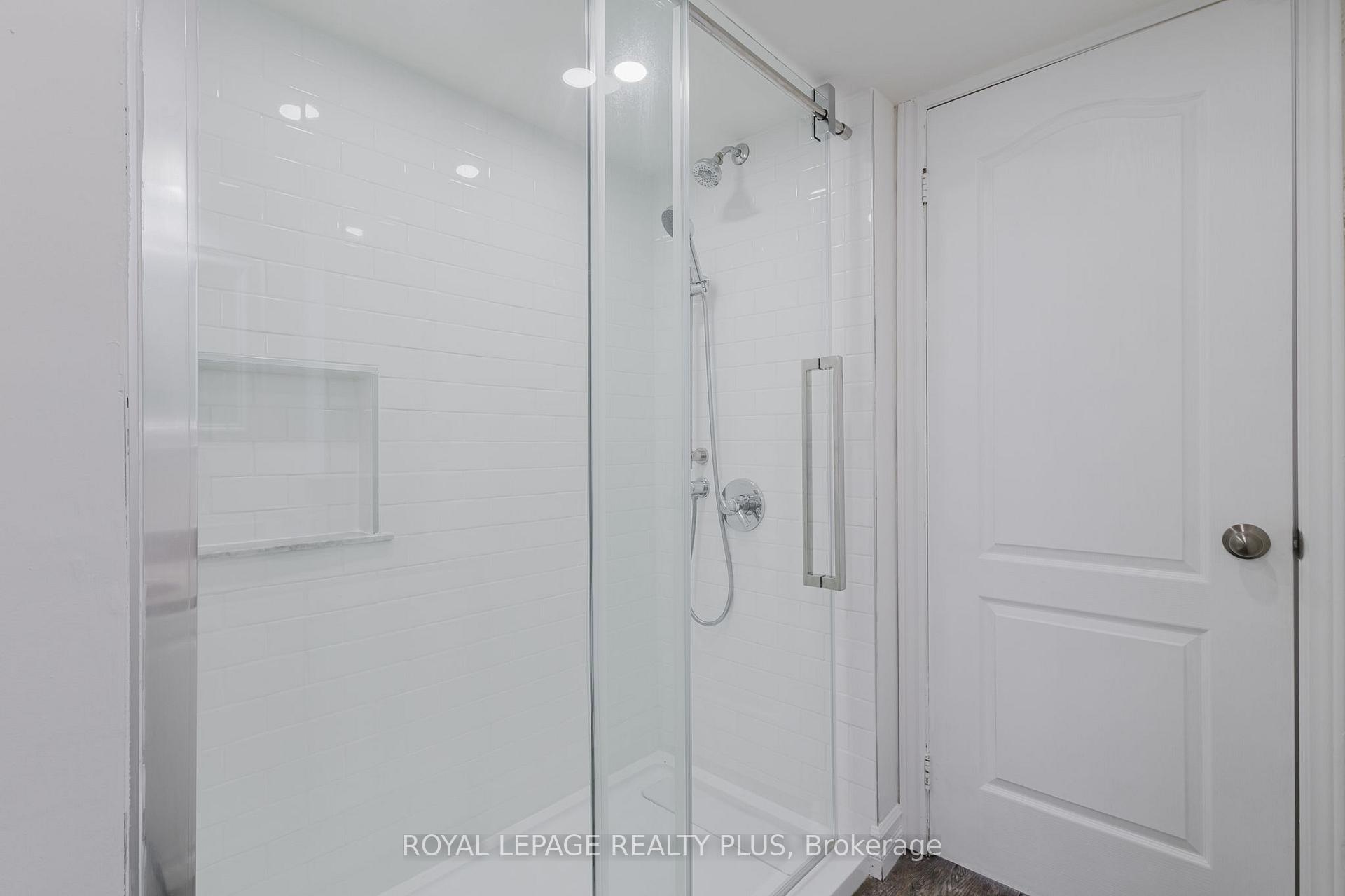Photo 28 of Unit 53, 2530 Northampton Boulevard, Burlington, Headon — HOMEH