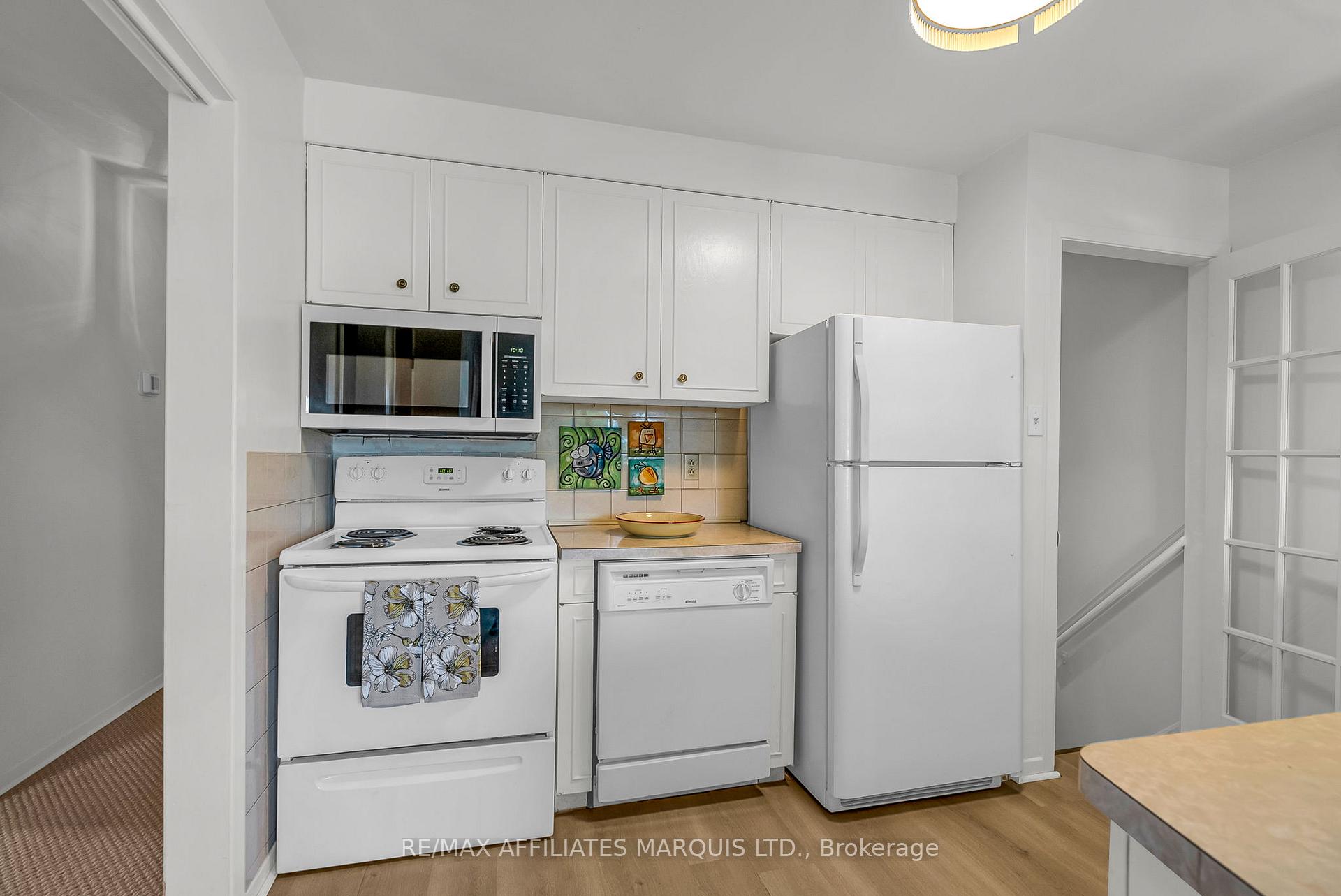 Photo 7 of 518 Blossom Park Drive, Cornwall — HOMEH