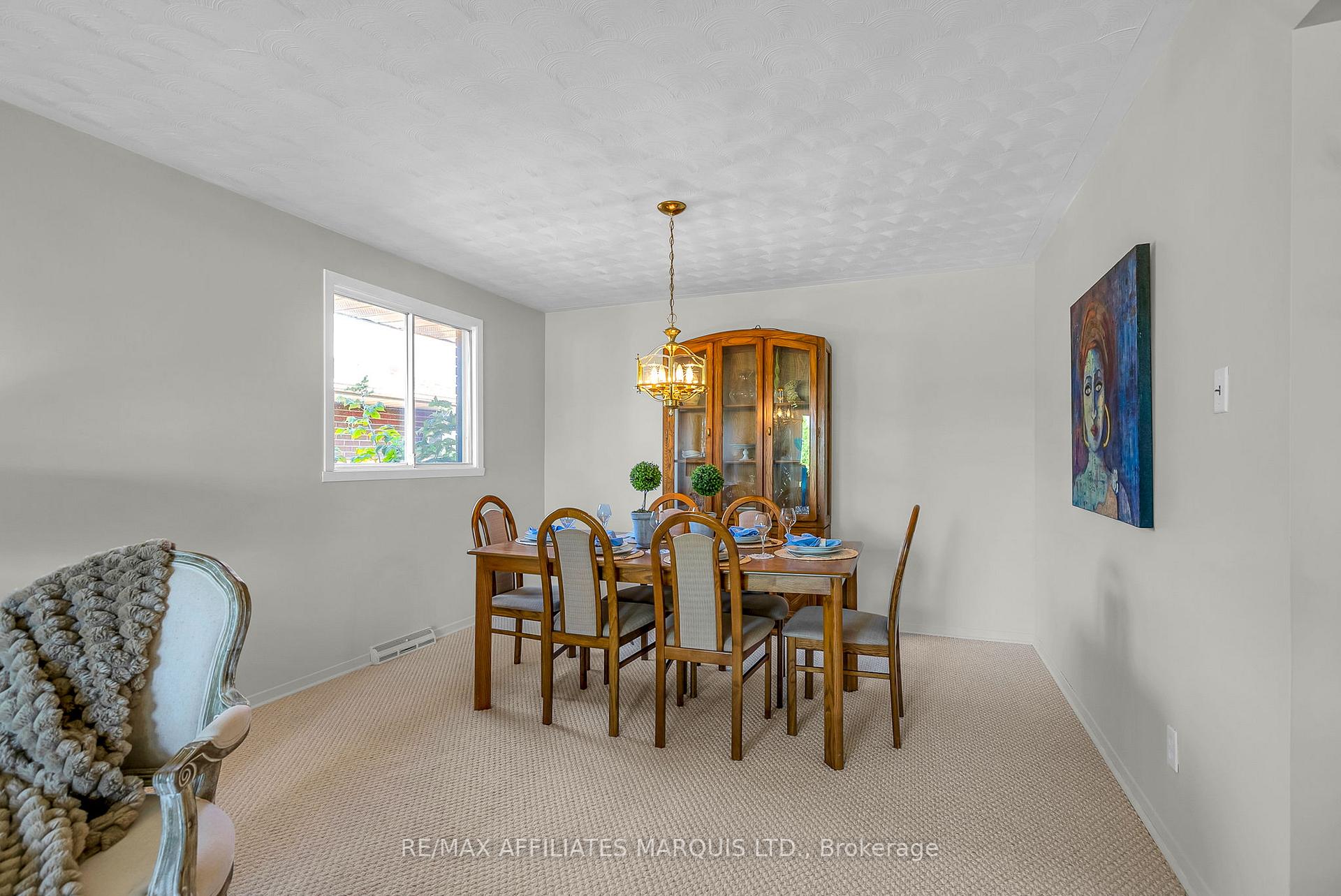 Photo 12 of 518 Blossom Park Drive, Cornwall — HOMEH