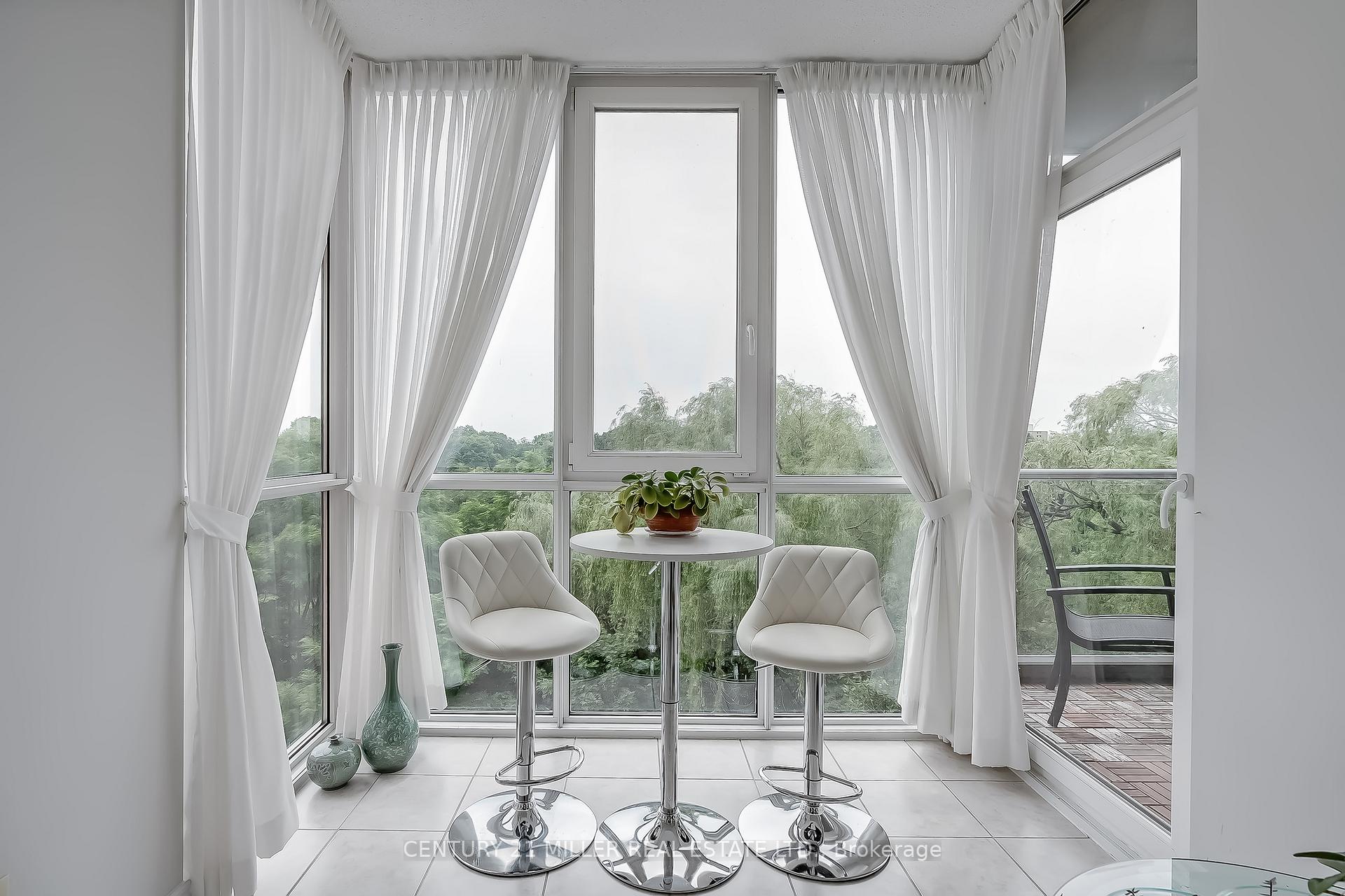 Photo 4 of Unit 508, 40 Old Mill Road, Oakville, Old Oakville — HOMEH