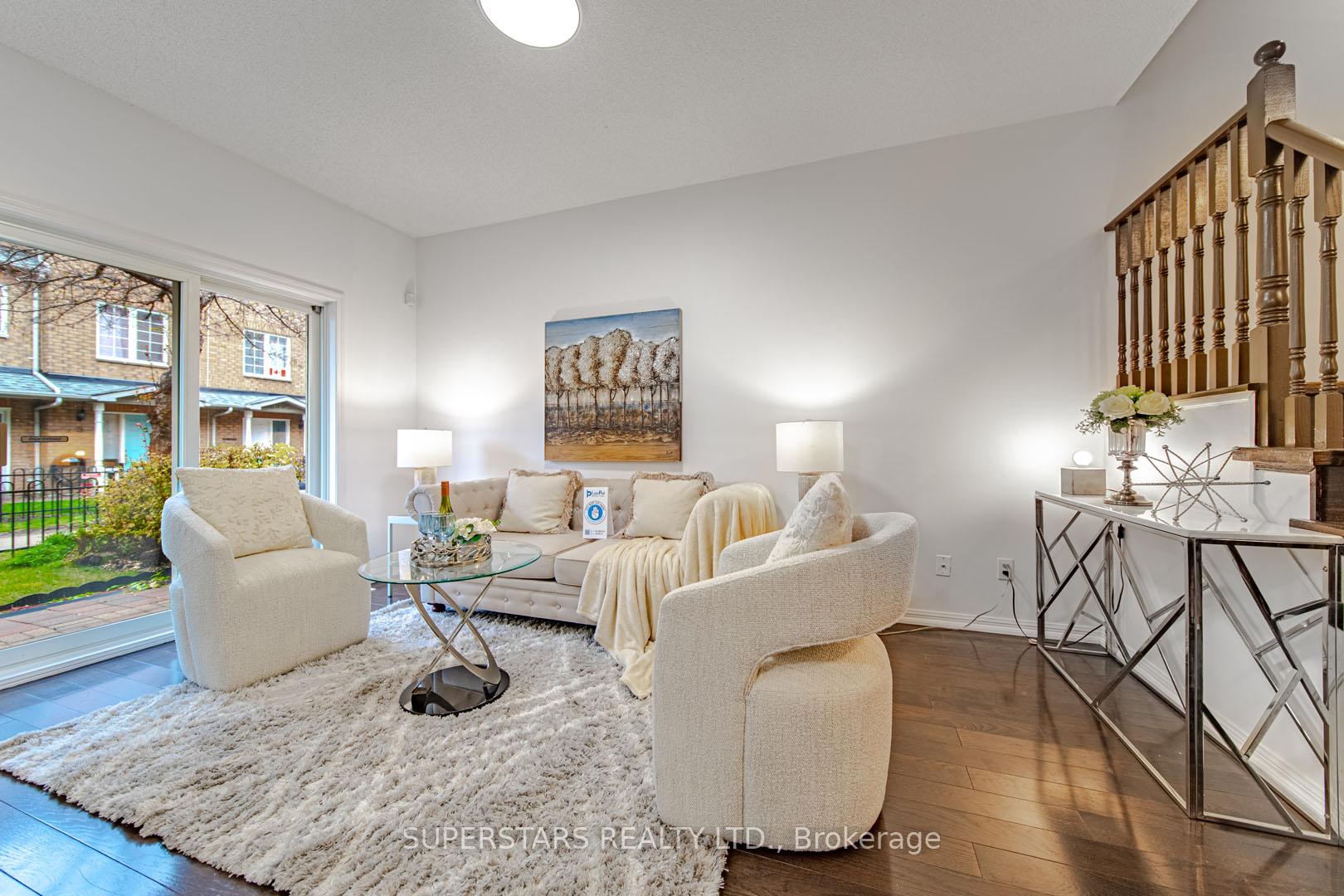 Photo 1 of Unit 3, 14 Cox Boulevard, Markham, Unionville — HOMEH
