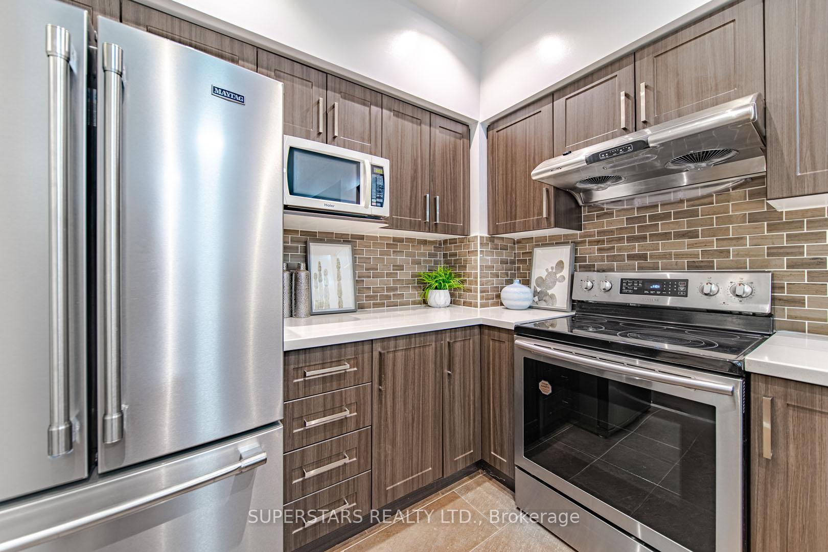 Photo 8 of Unit 3, 14 Cox Boulevard, Markham, Unionville — HOMEH
