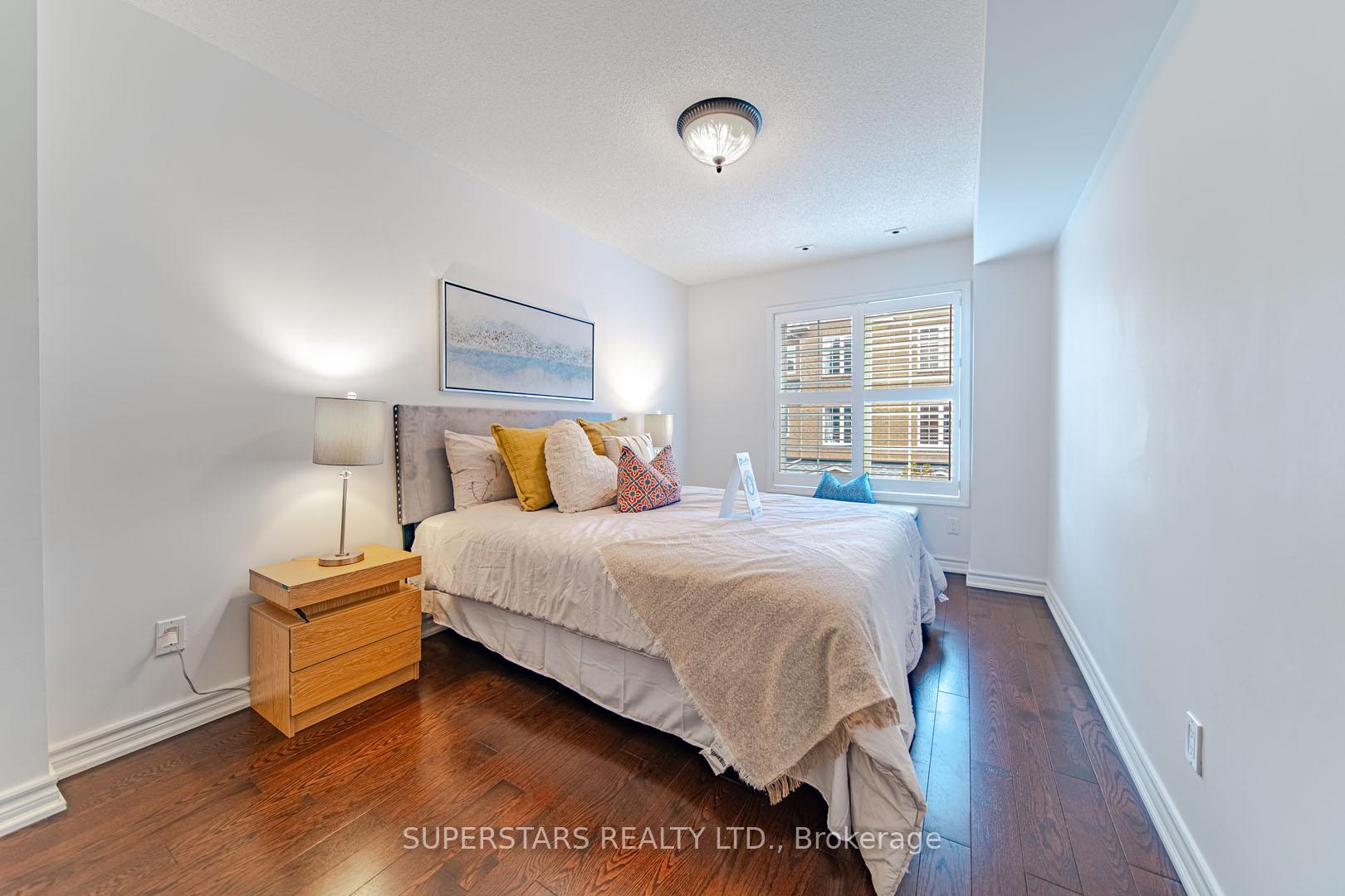 Photo 10 of Unit 3, 14 Cox Boulevard, Markham, Unionville — HOMEH