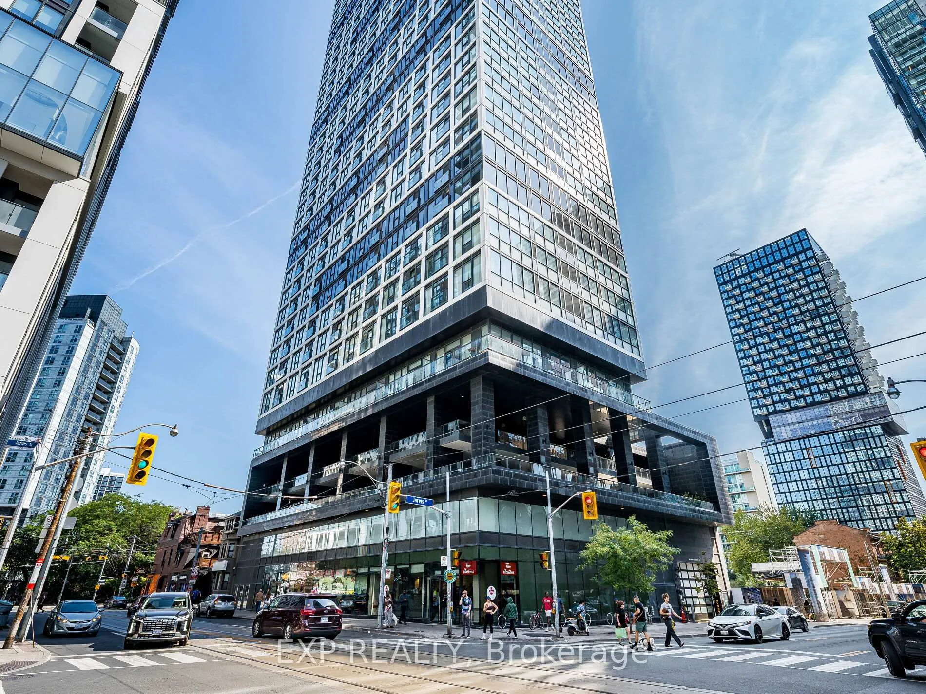 Front of Unit 4608, 181 Dundas Street E