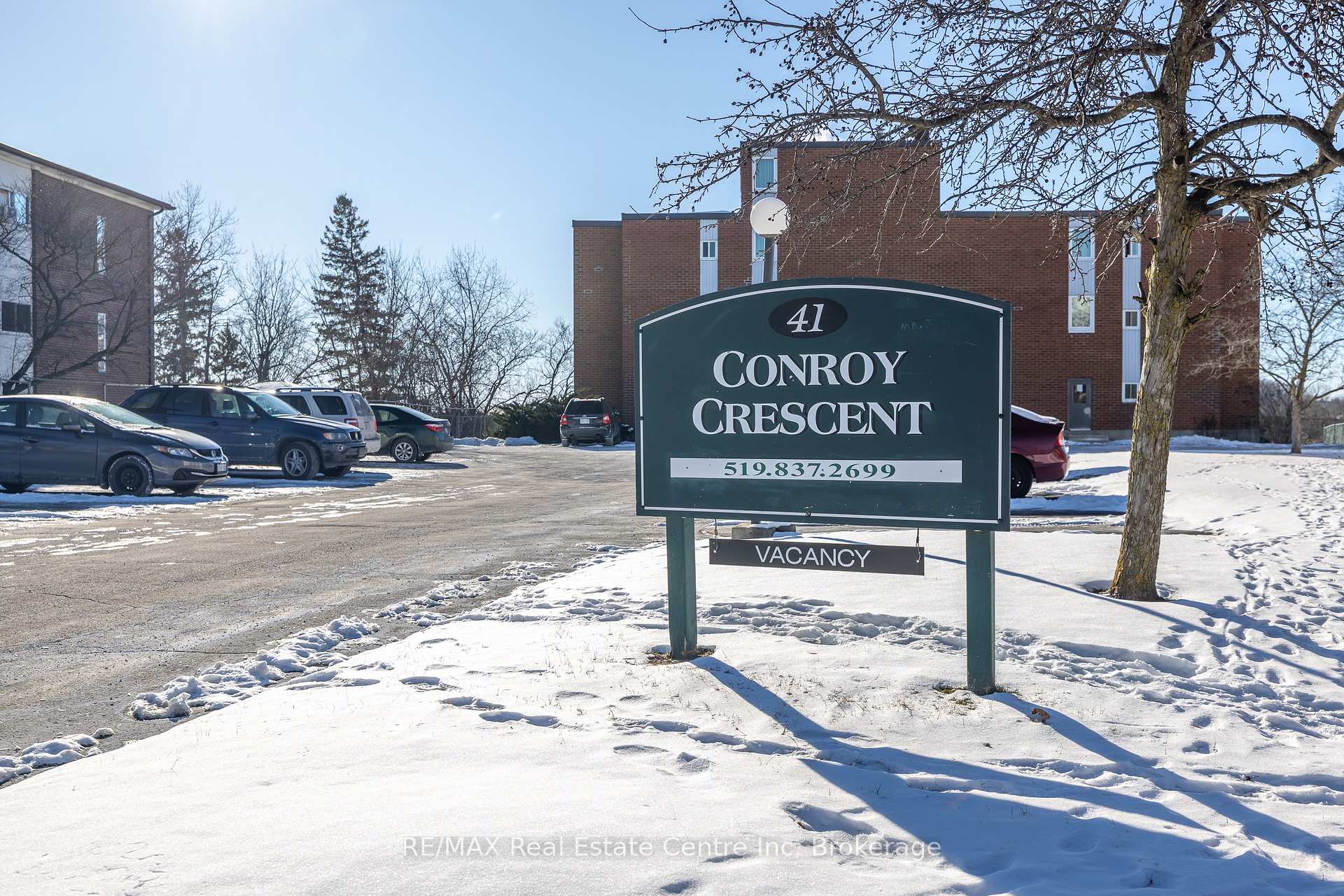 Photo 2 of Unit 102, 41 Conroy Crescent, Guelph, Dovercliffe Park/Old University — HOMEH