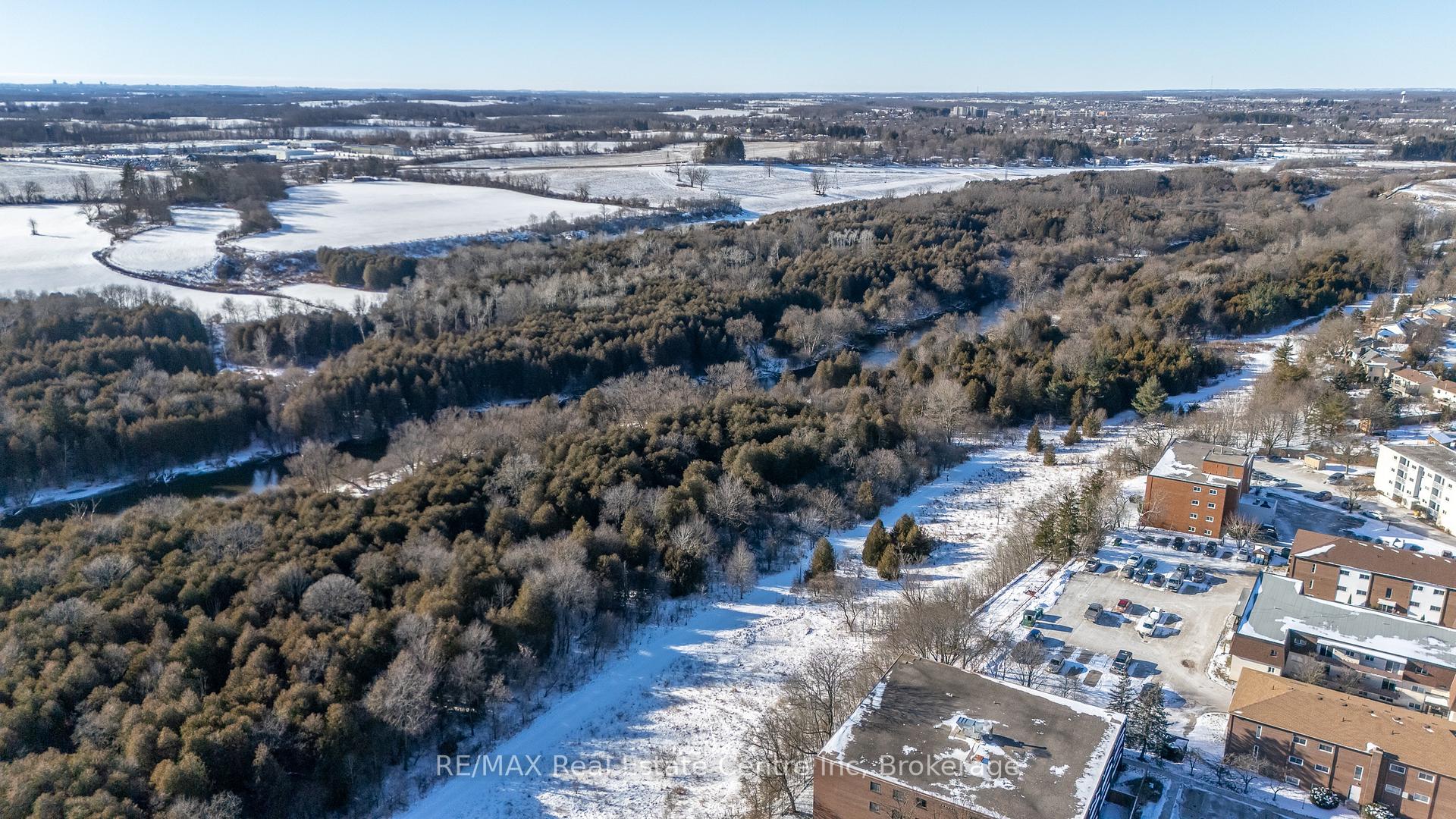 Photo 35 of Unit 102, 41 Conroy Crescent, Guelph, Dovercliffe Park/Old University — HOMEH