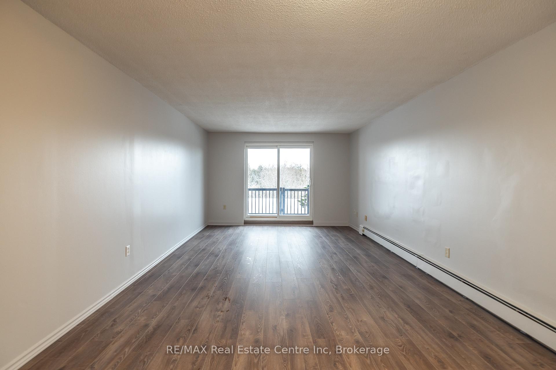 Photo 59 of Unit 102, 41 Conroy Crescent, Guelph, Dovercliffe Park/Old University — HOMEH