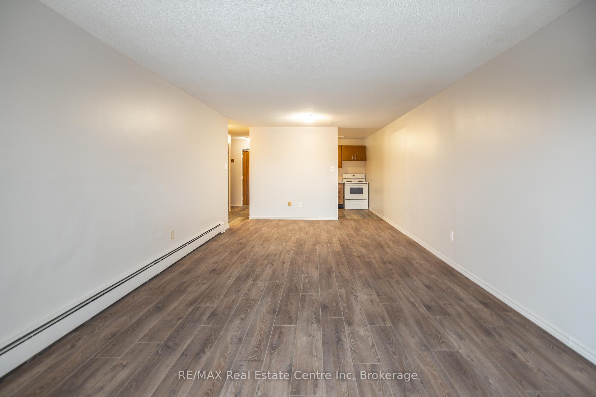 Photo 60 of Unit 102, 41 Conroy Crescent, Guelph, Dovercliffe Park/Old University — HOMEH