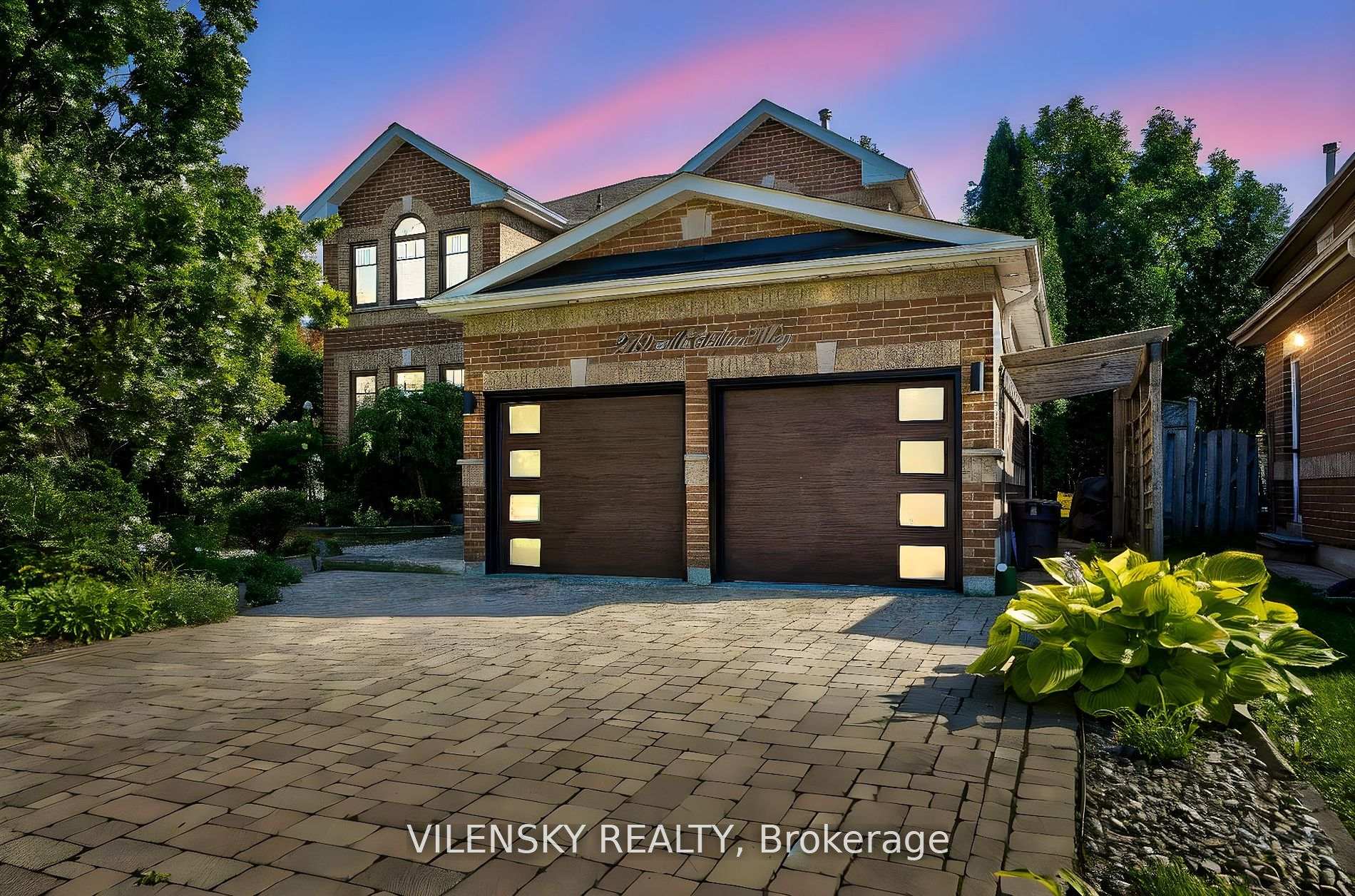 Front of 279 Mcclellan Way