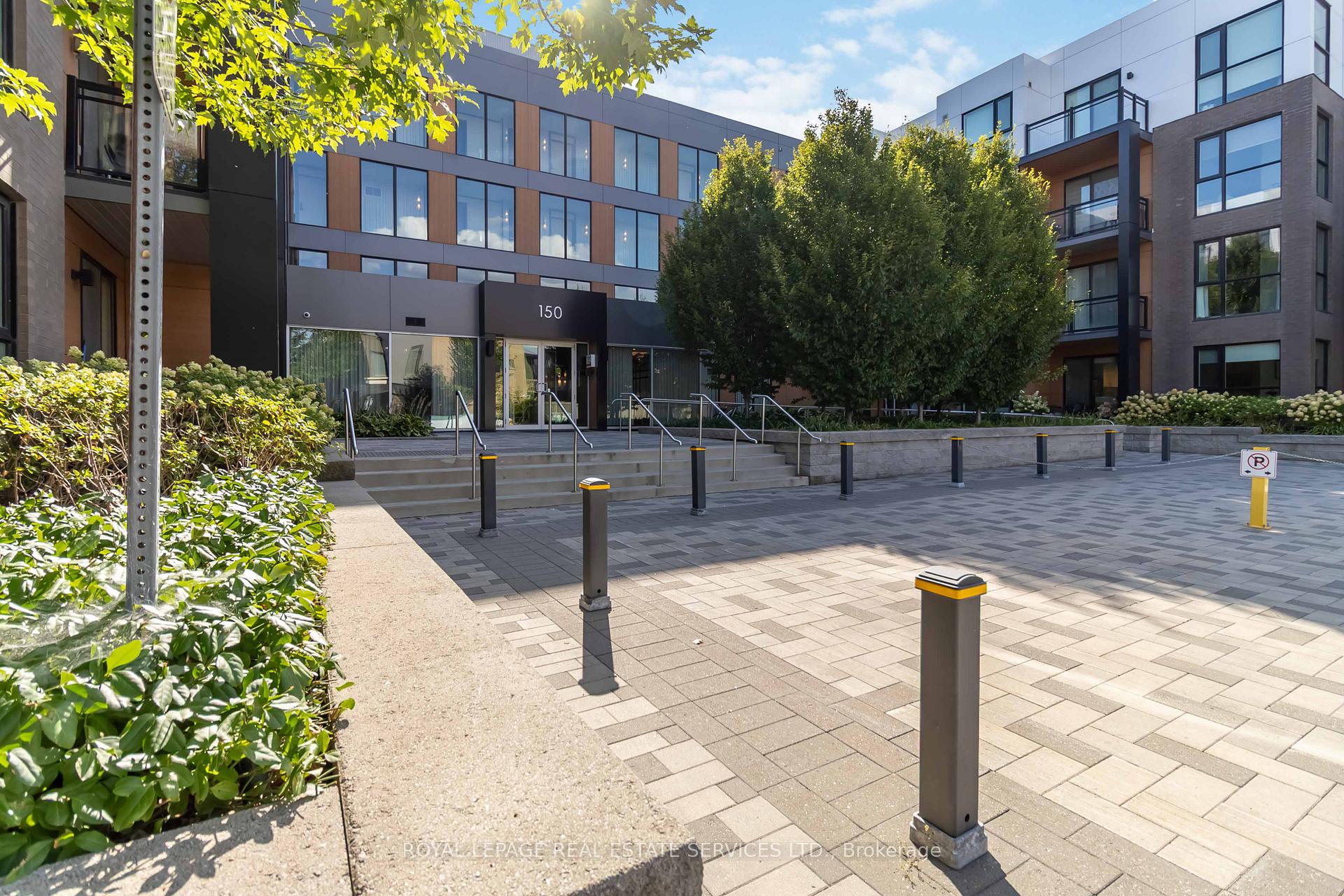 Front of Unit 108, 150 Sabina Drive
