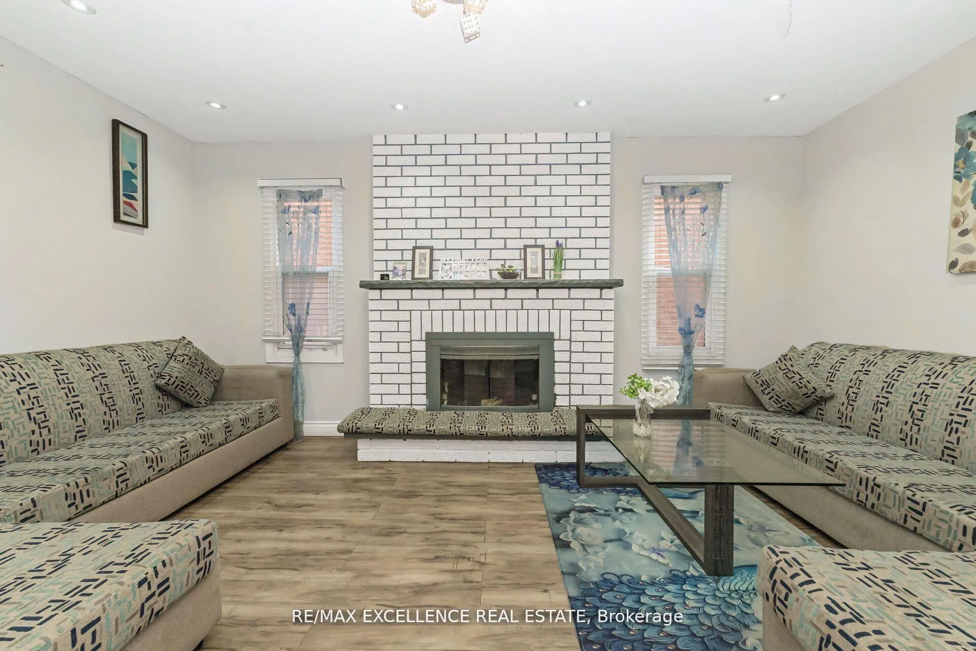 Photo 7 of 29 Faywood Drive, Brampton, Fletcher's West — HOMEH