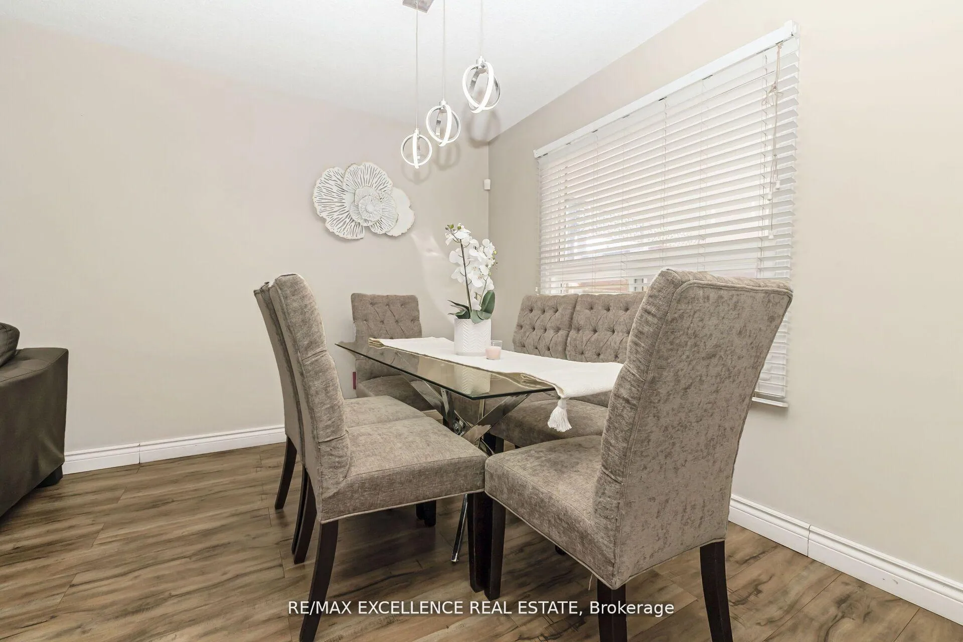 Photo 11 of 29 Faywood Drive, Brampton, Fletcher's West — HOMEH