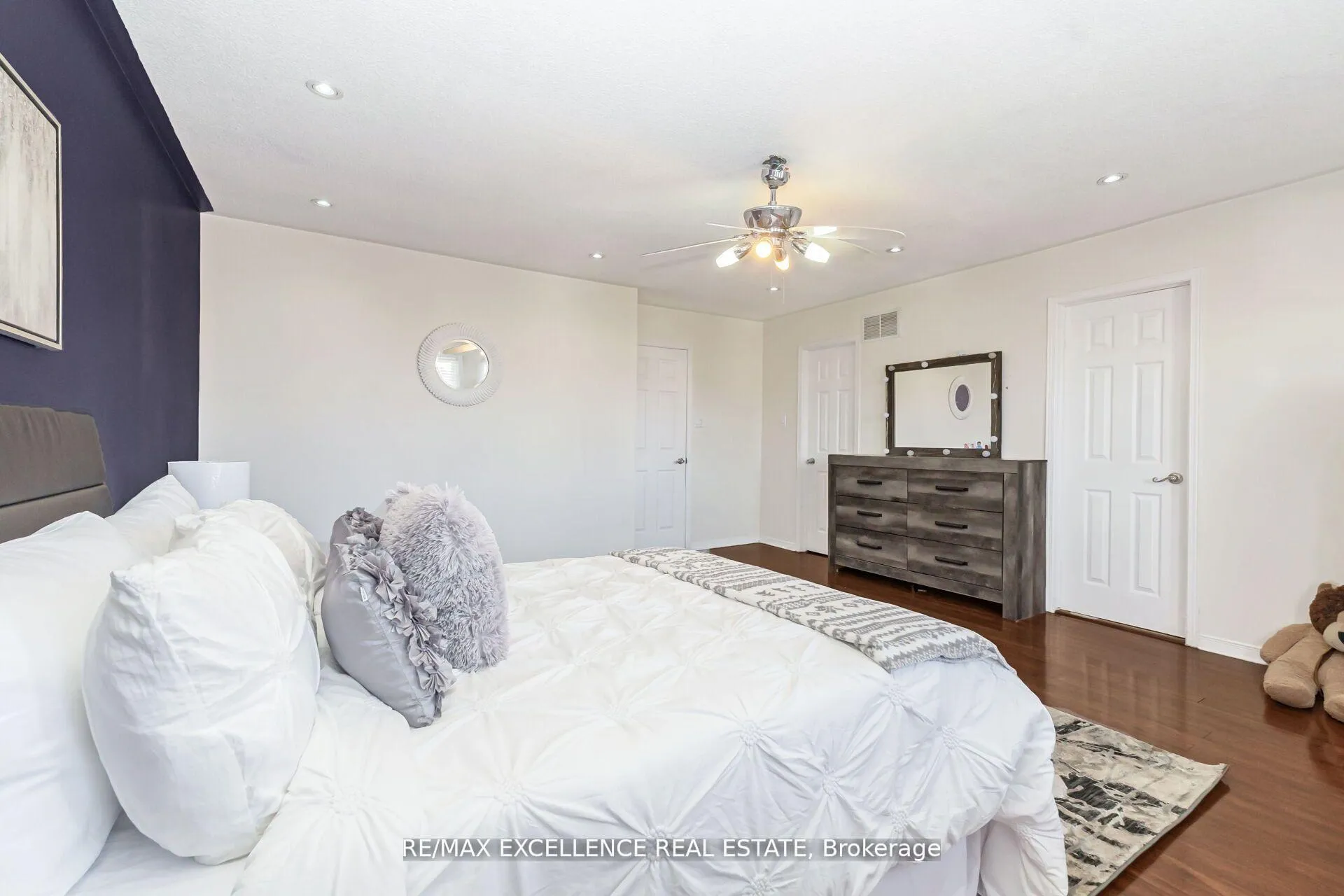 Photo 21 of 29 Faywood Drive, Brampton, Fletcher's West — HOMEH