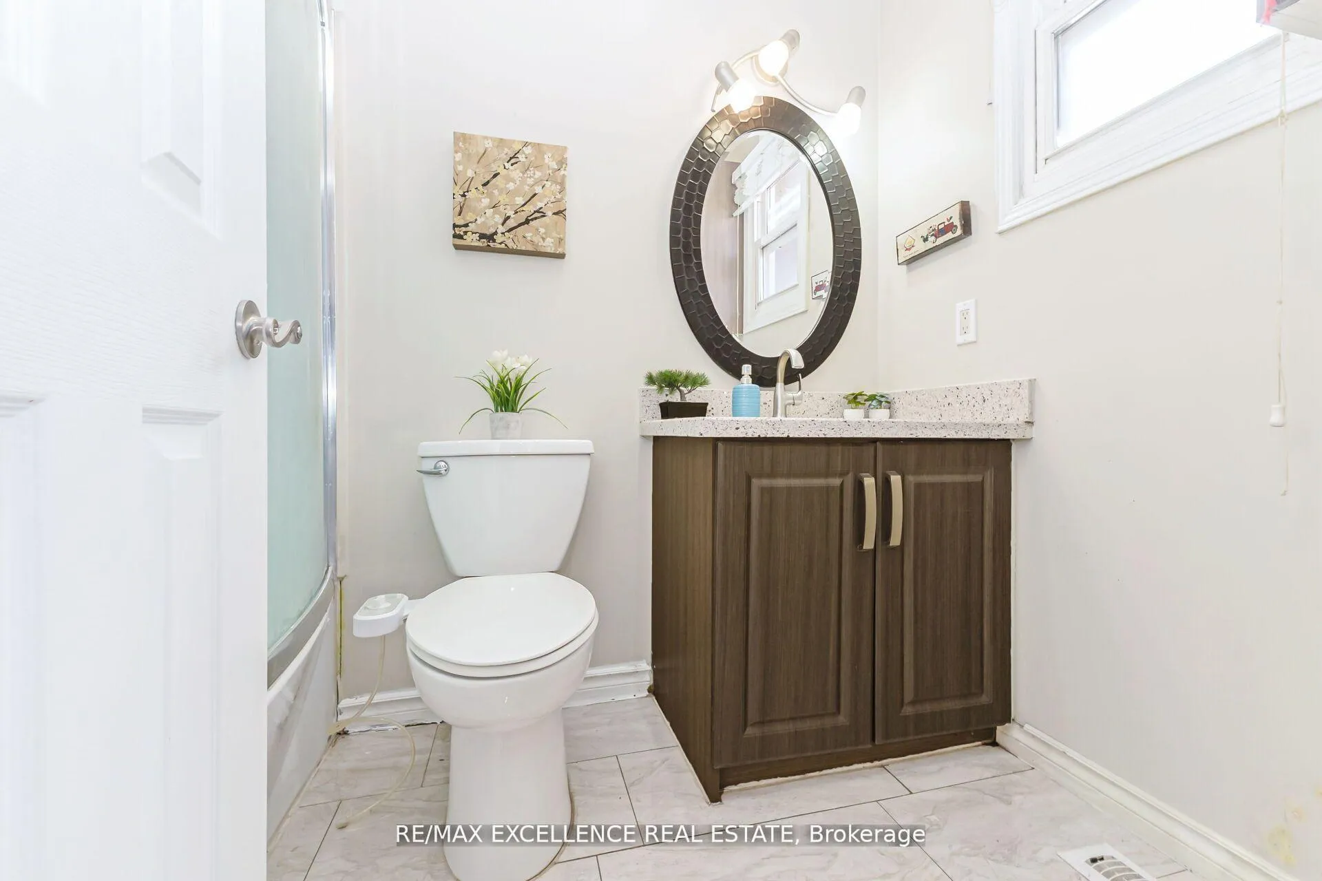 Photo 26 of 29 Faywood Drive, Brampton, Fletcher's West — HOMEH
