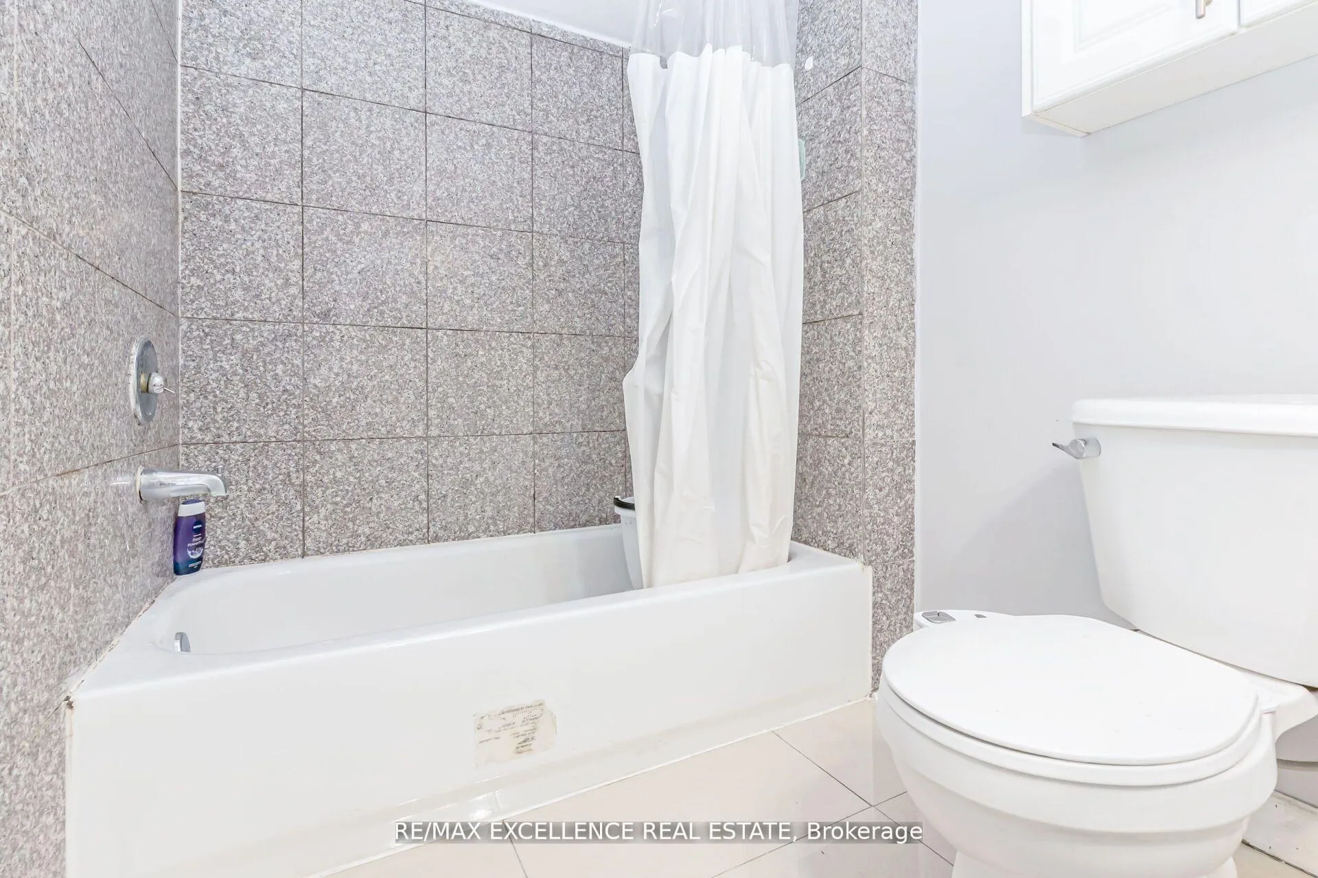 Photo 29 of 29 Faywood Drive, Brampton, Fletcher's West — HOMEH