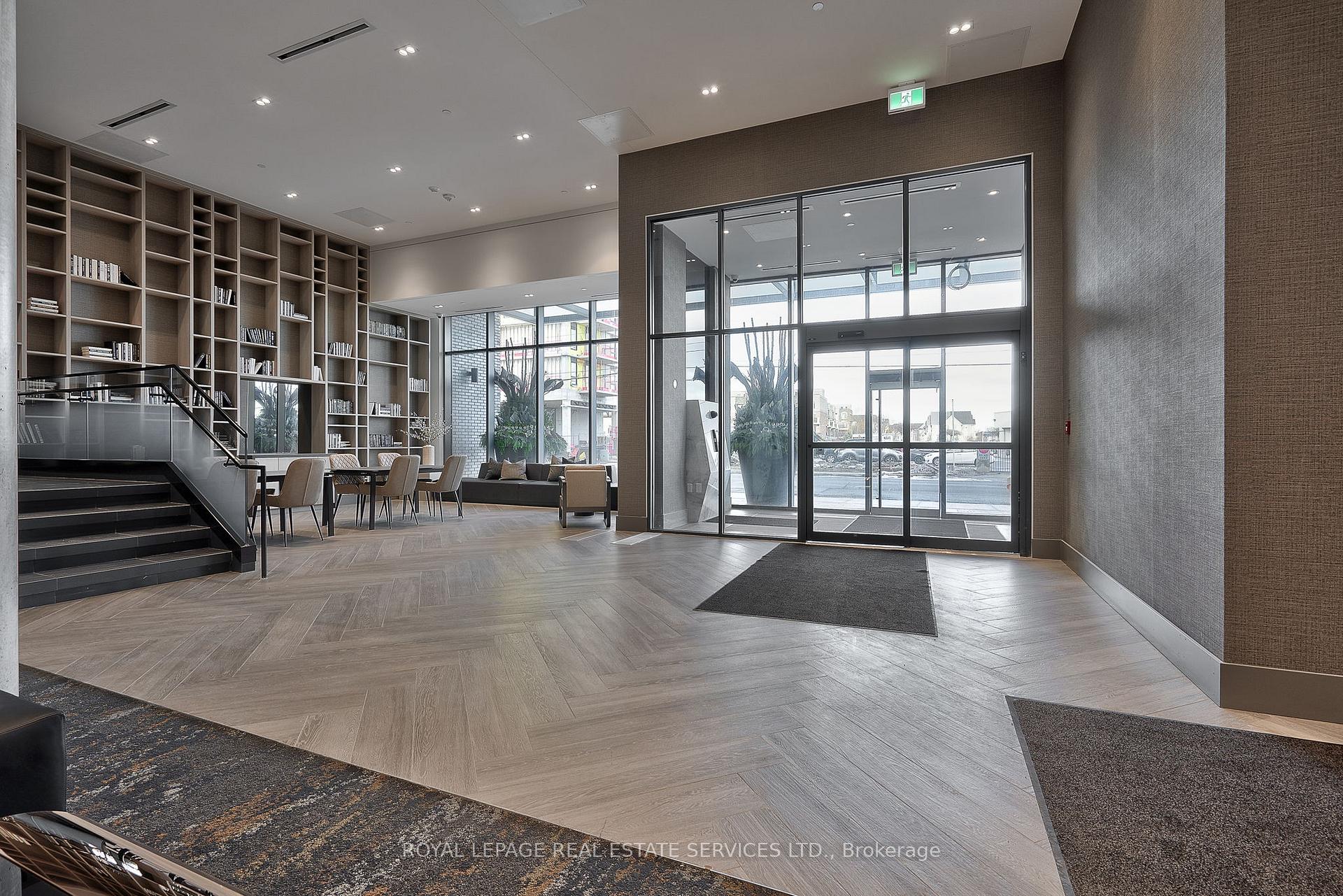 Photo 7 of Unit 821, 2450 Old Bronte Road, Oakville, Westmount — HOMEH